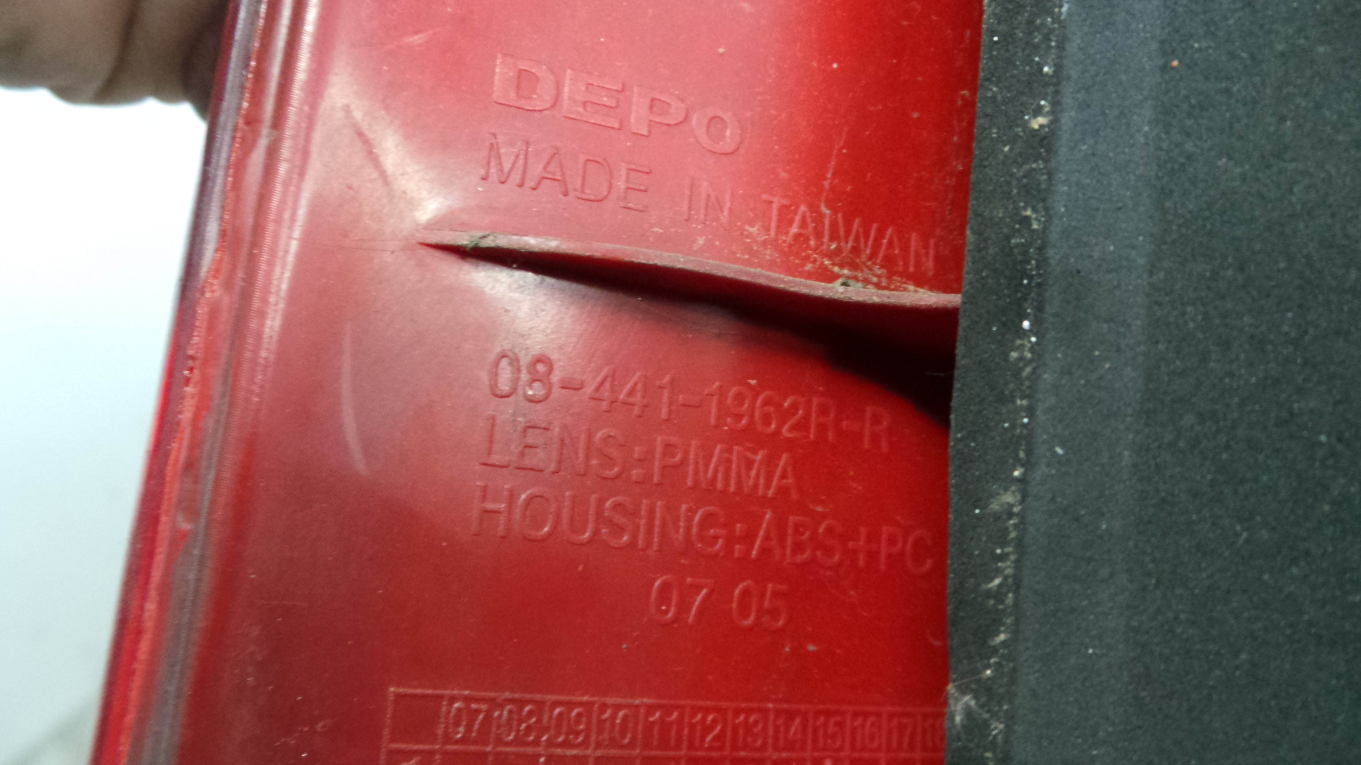 Farolim Stop Dto 08-441-1962R-R - VW PASSAT B5.5 Estate (3B6), PASSAT B5.5 Variant (3B6)-36711290