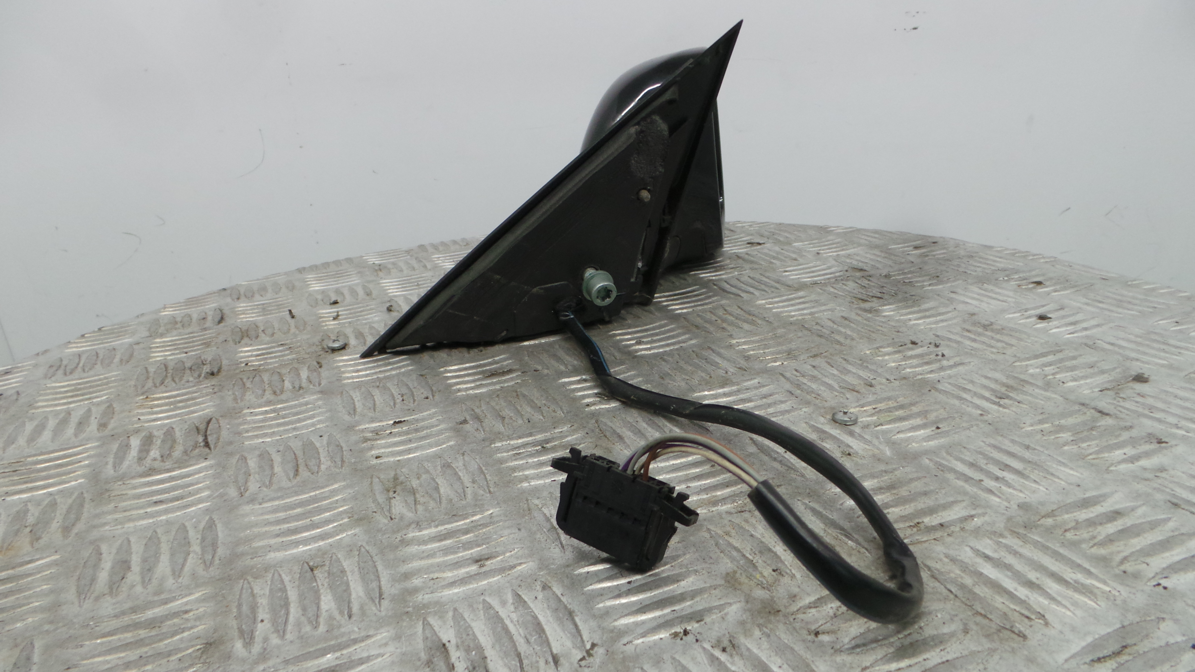 Espelho Retrovisor Dto 3B0857934 - VW PASSAT B5.5 Estate (3B6), PASSAT B5.5 Variant (3B6)-36711385