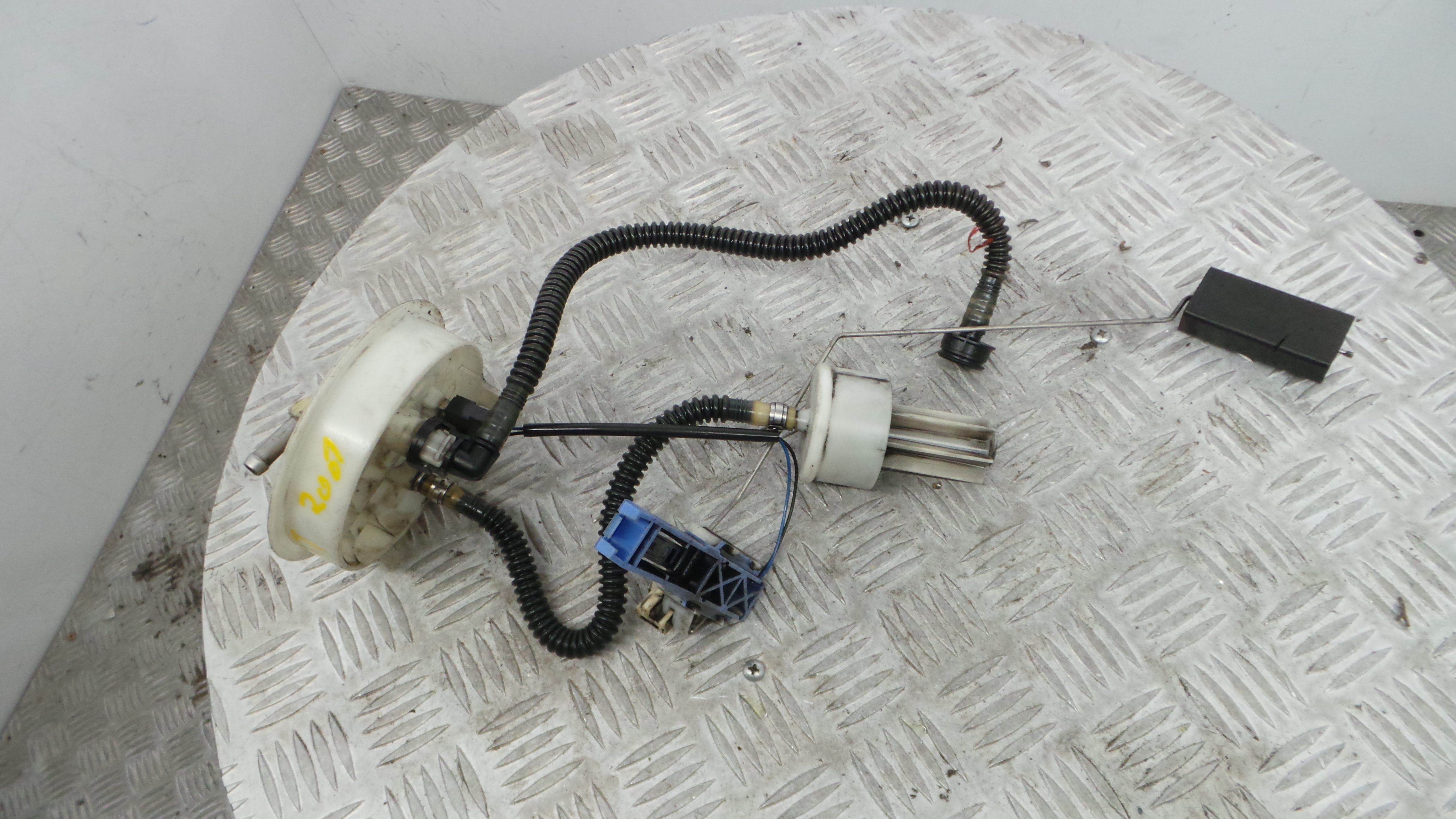 Boia do Combustível 3B0906087A - VW PASSAT B5.5 Estate (3B6), PASSAT B5.5 Variant (3B6)-36711391