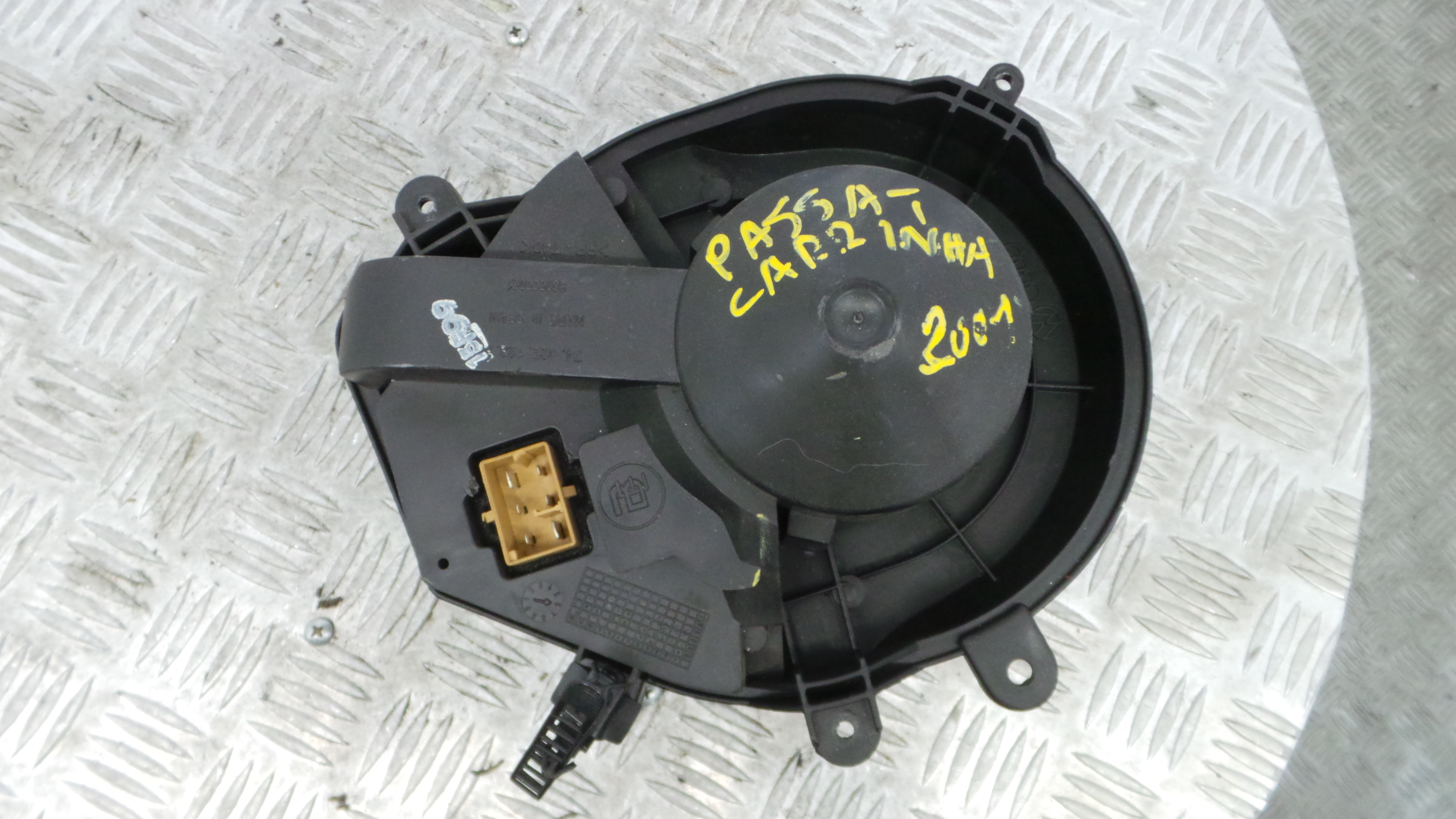 Motor da Chauffage / Motor de Sofagem 8D1820021 - VW PASSAT B5.5 Estate (3B6), PASSAT B5.5 Variant (-36711402