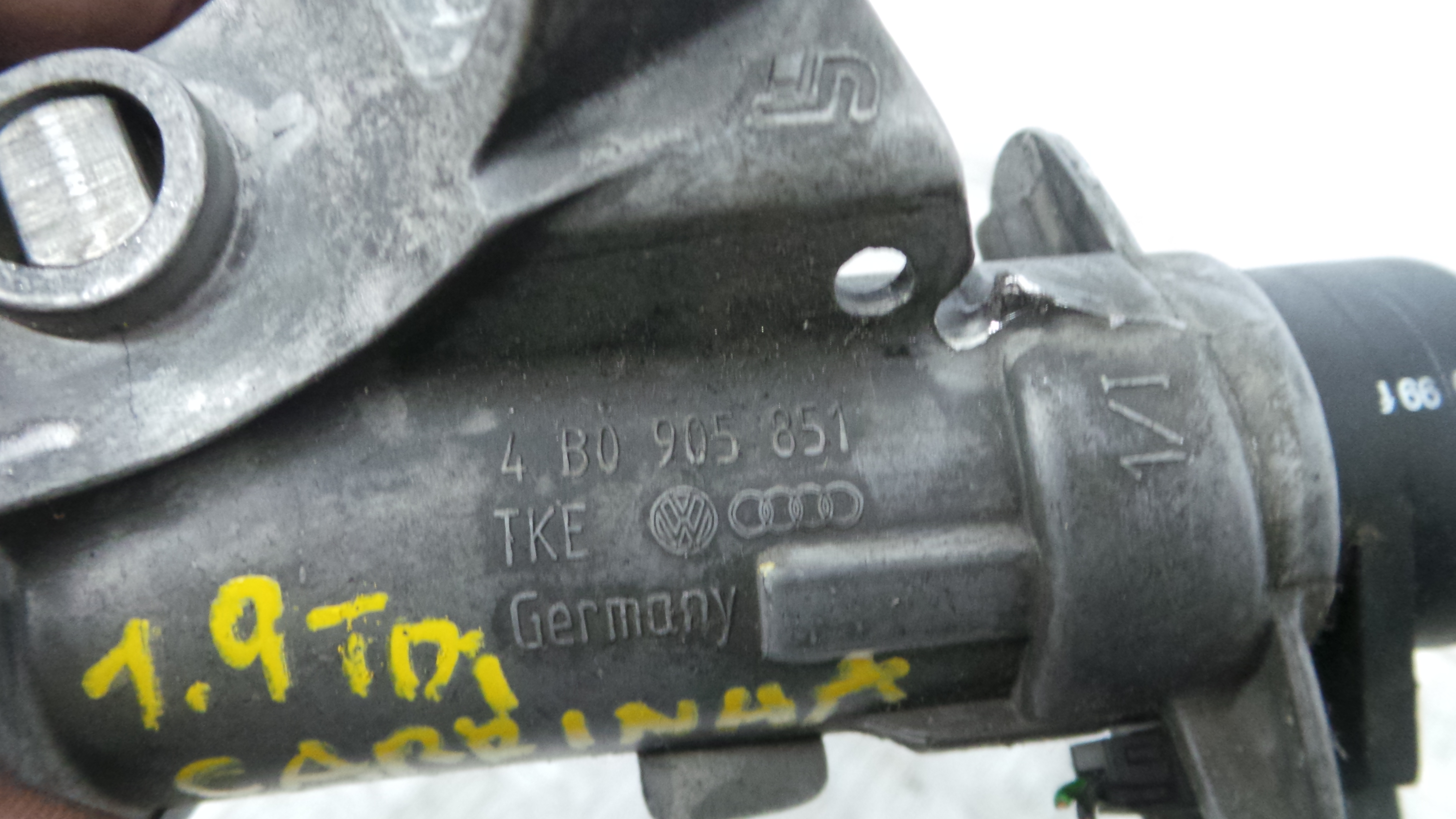 Canhão de ignição 4B0905851 - VW PASSAT B5.5 Estate (3B6), PASSAT B5.5 Variant (3B6)-36711409