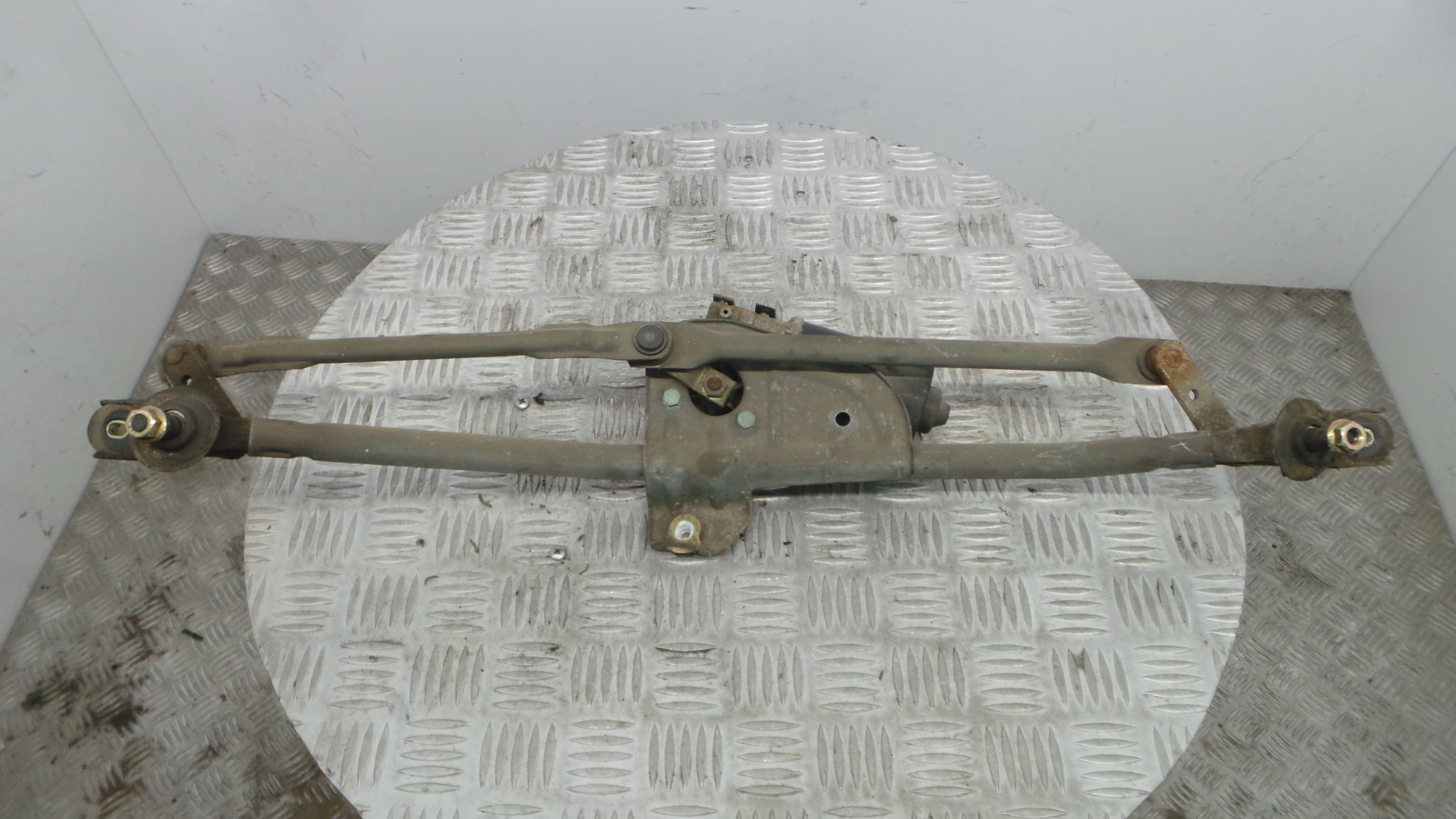 Motor Limpa Vidros Frente  8D1955325 - VW PASSAT B5.5 Estate (3B6), PASSAT B5.5 Variant (3B6)-36711419