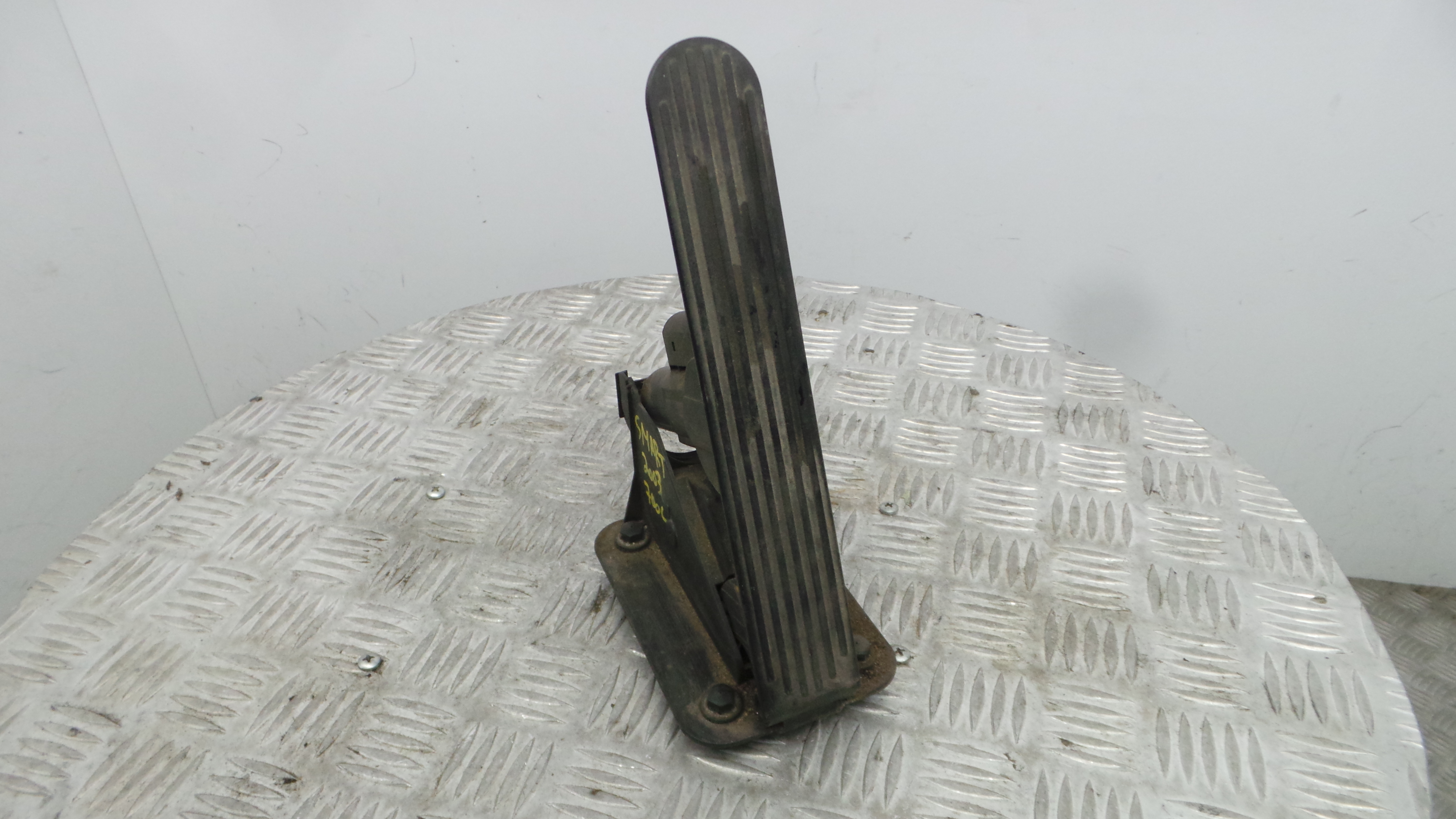 Pedal do Acelerador 0012589V001 - SMART CITY-COUPE (450)-36711555