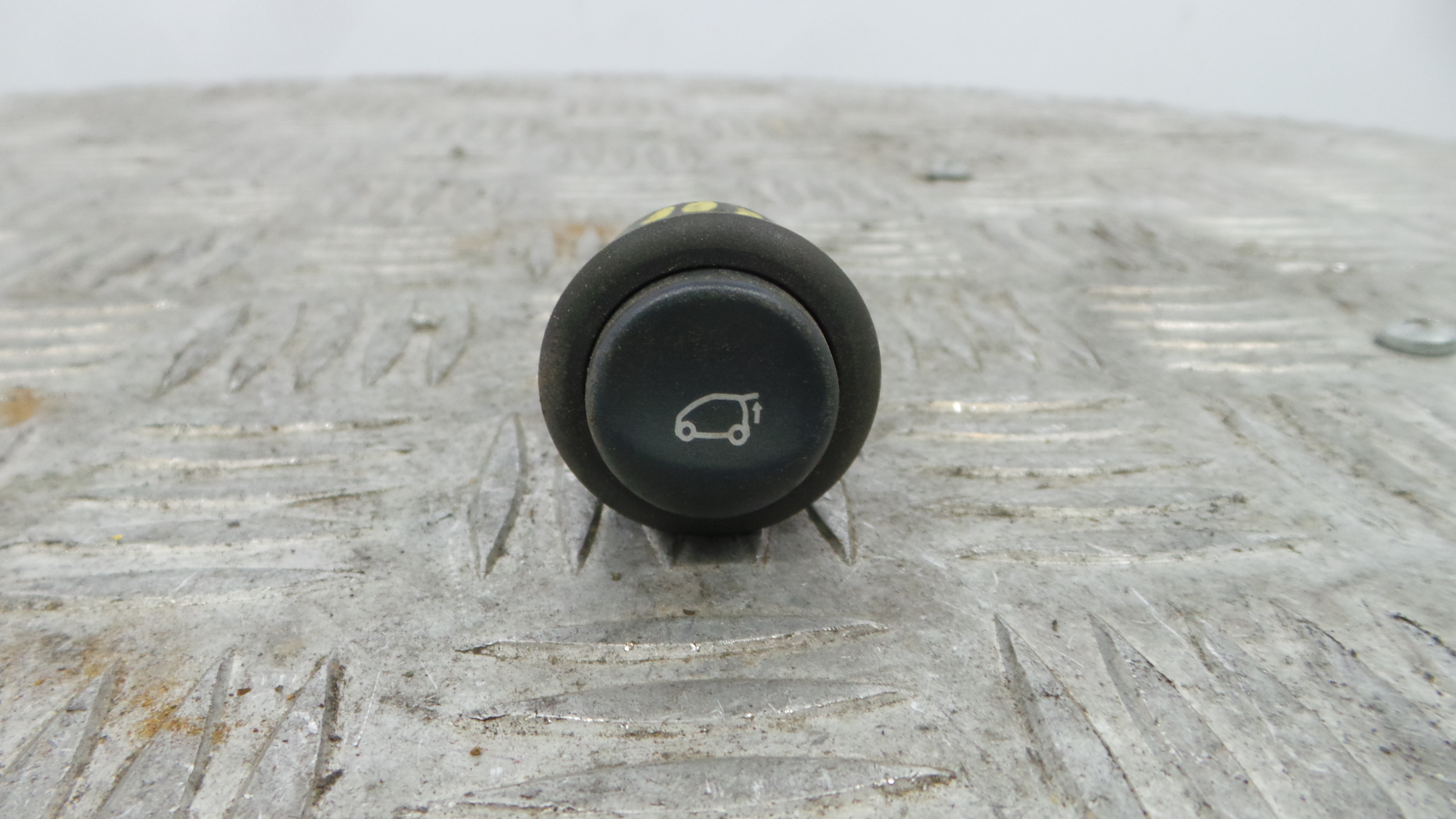 	Interruptor / Comando Mala  - SMART CITY-COUPE (450)-36711569