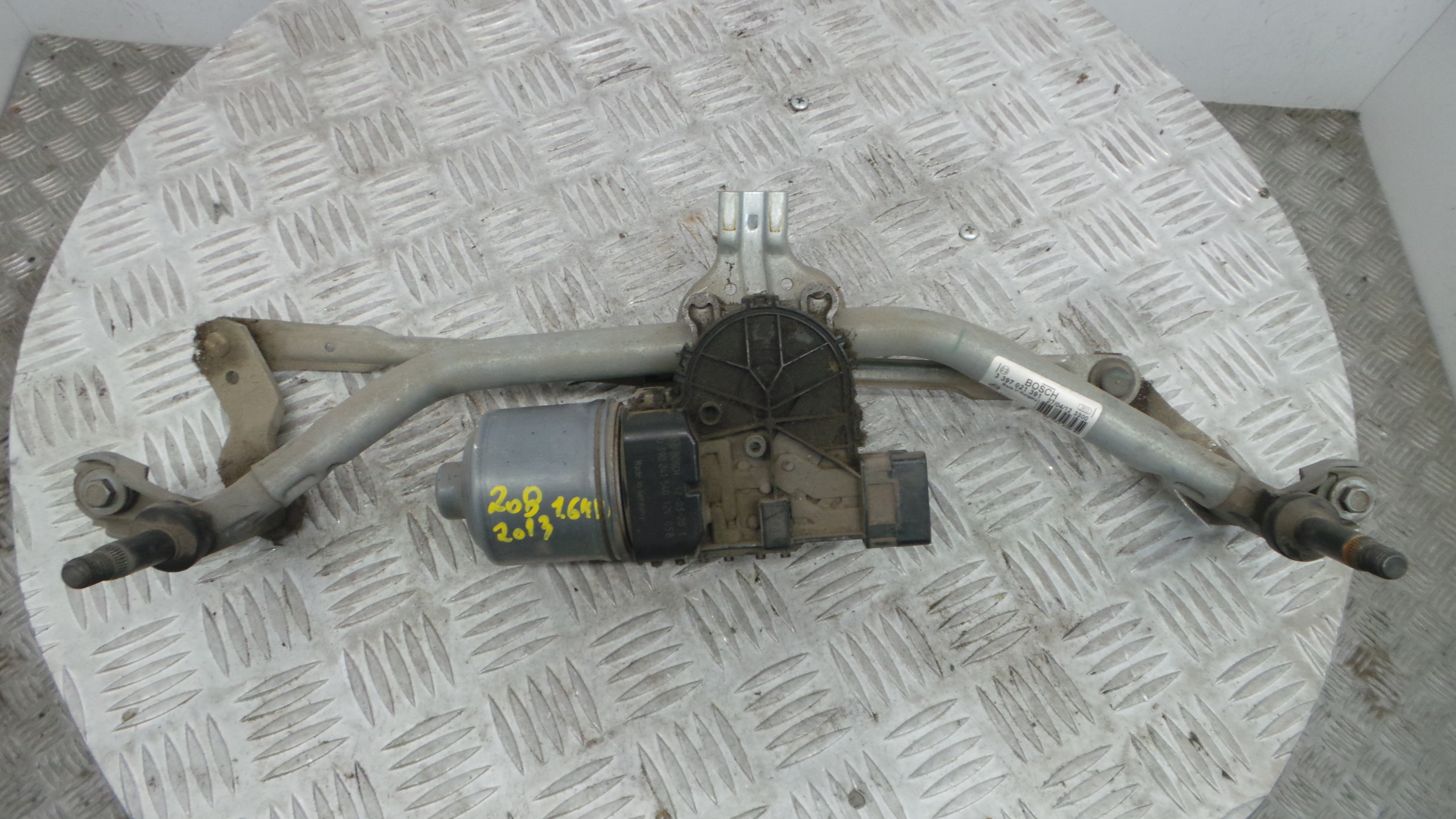 Motor Limpa Vidros Frente 9673222580 - PEUGEOT 208 I (CA_, CC_)-36711584 Motor Limpa Vidros Frente 9673222580 - PEUGEOT 208 I (CA_, CC_)-36711584