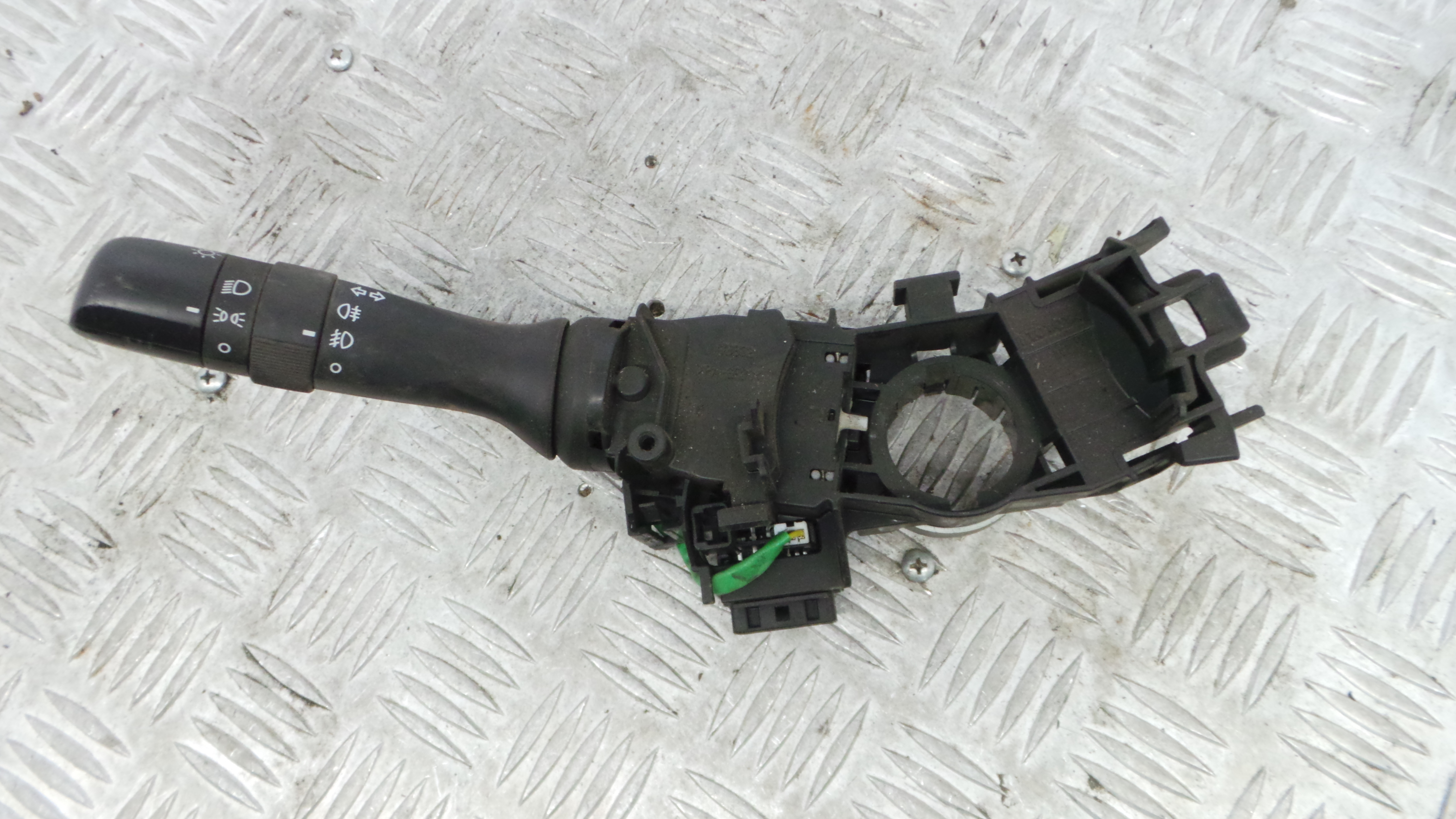 Manete / Comando dos Piscas 17F938-0D300 - TOYOTA YARIS (_P15_)-36711626