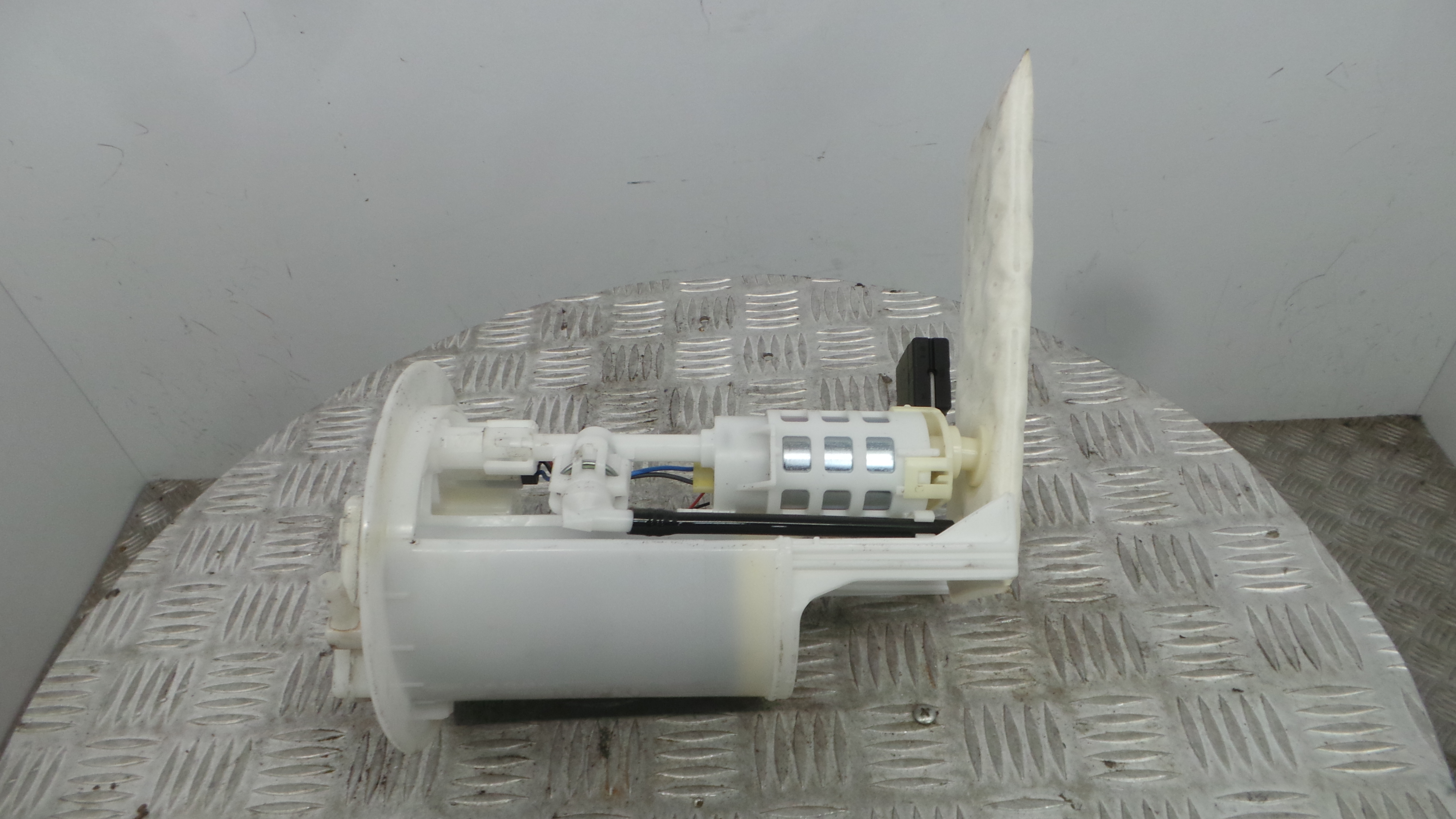 Boia do Combustível 7704-0D070 - TOYOTA YARIS (_P15_)-36711629