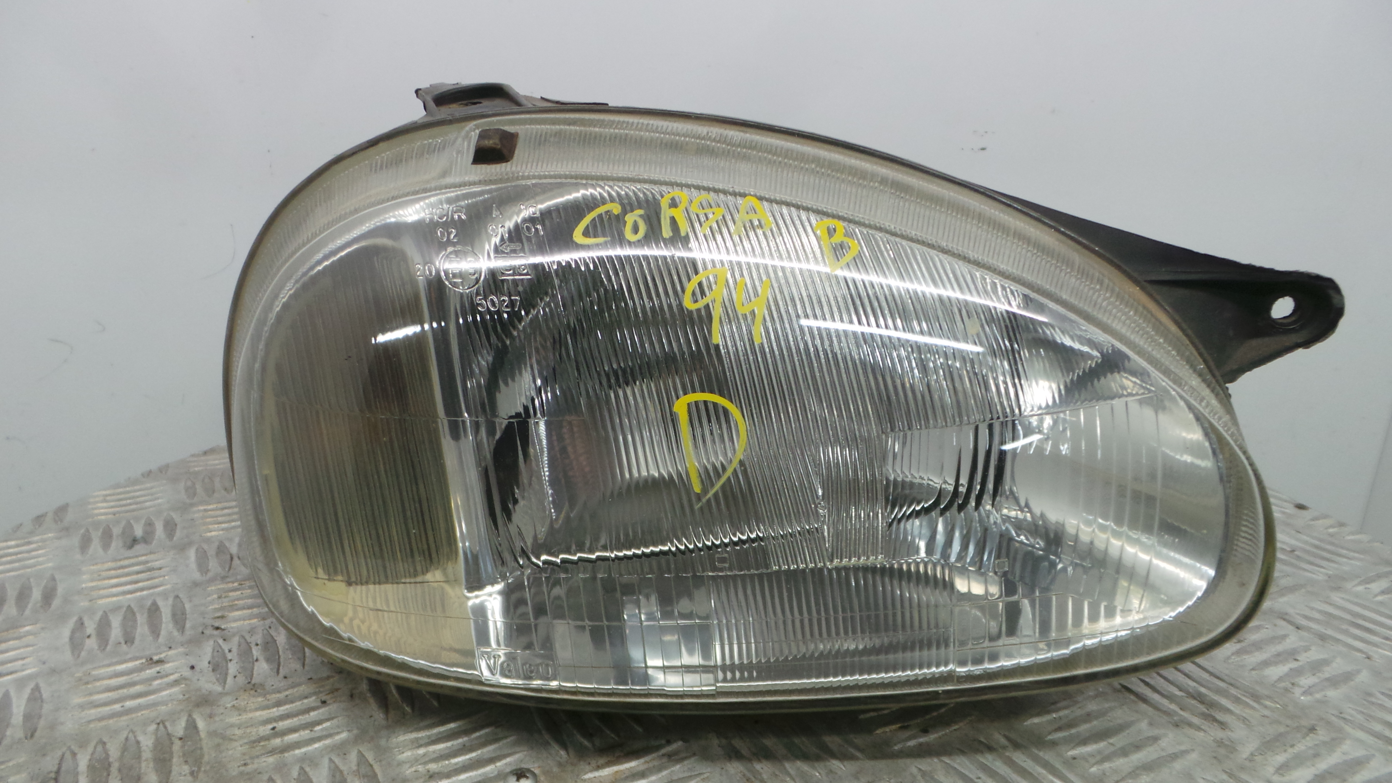 Ótica Dto 90444787 - OPEL CORSA B (S93)-36711800 Ótica Dto 90444787 - OPEL CORSA B (S93)-36711800