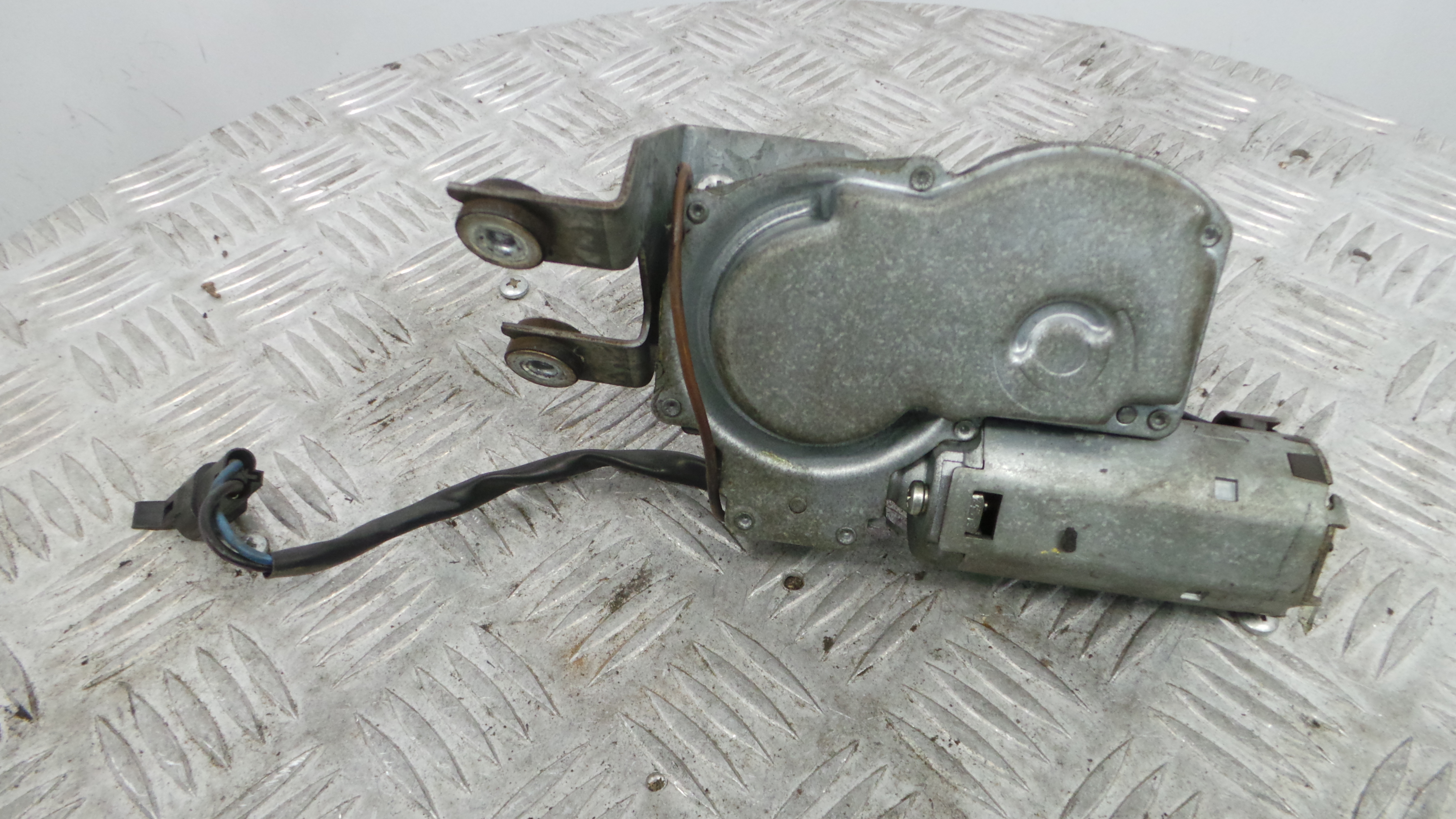 Motor Limpa Vidros Trás 90386268 - OPEL CORSA B (S93)-36711812