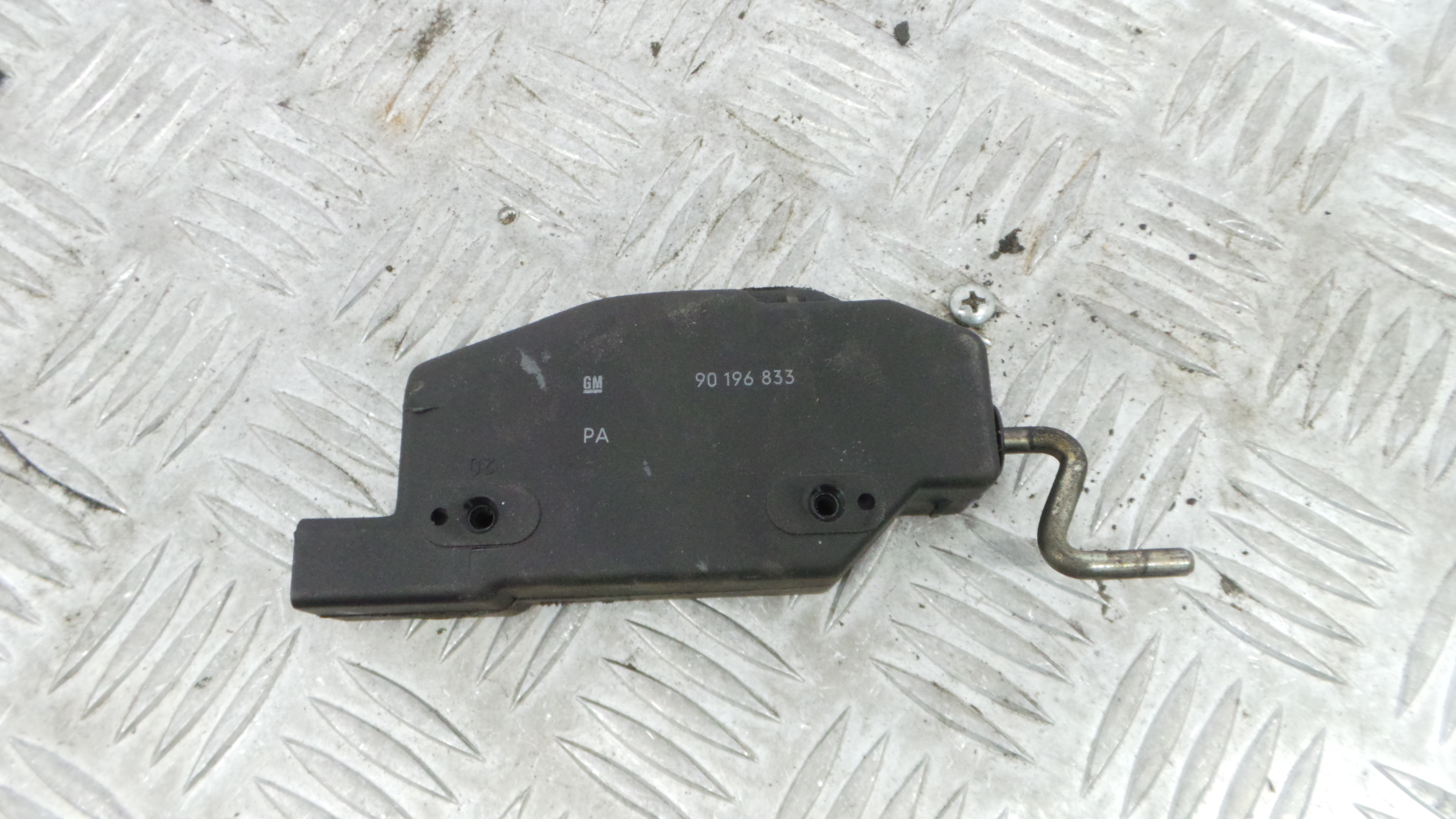 Pistola Fecho Central Mala 90196833 - OPEL CORSA B (S93)-36711826