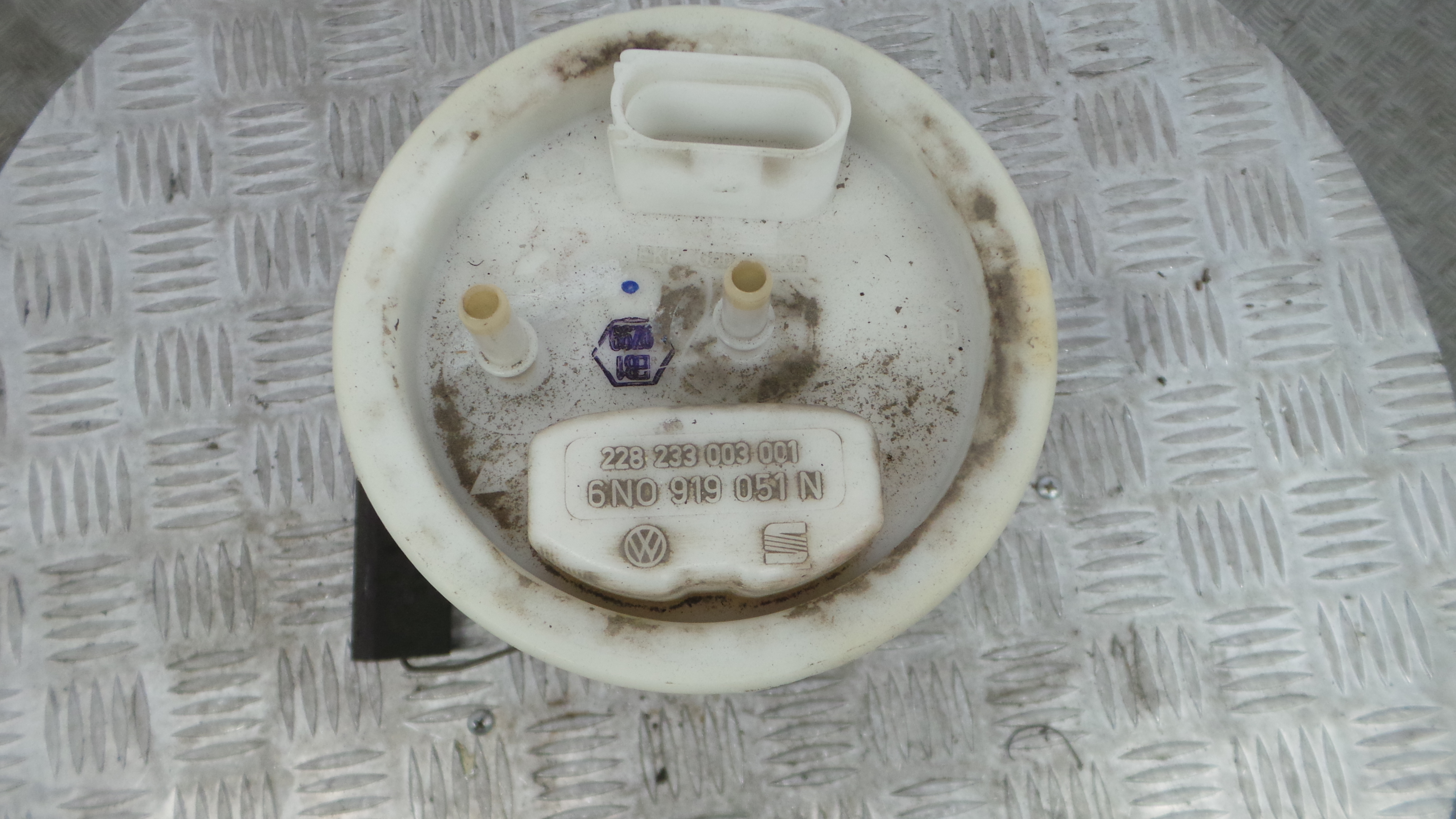 Boia do Combustível 6N0919051N - SEAT IBIZA II (6K1), IBIZA Mk II (6K1)-36712897