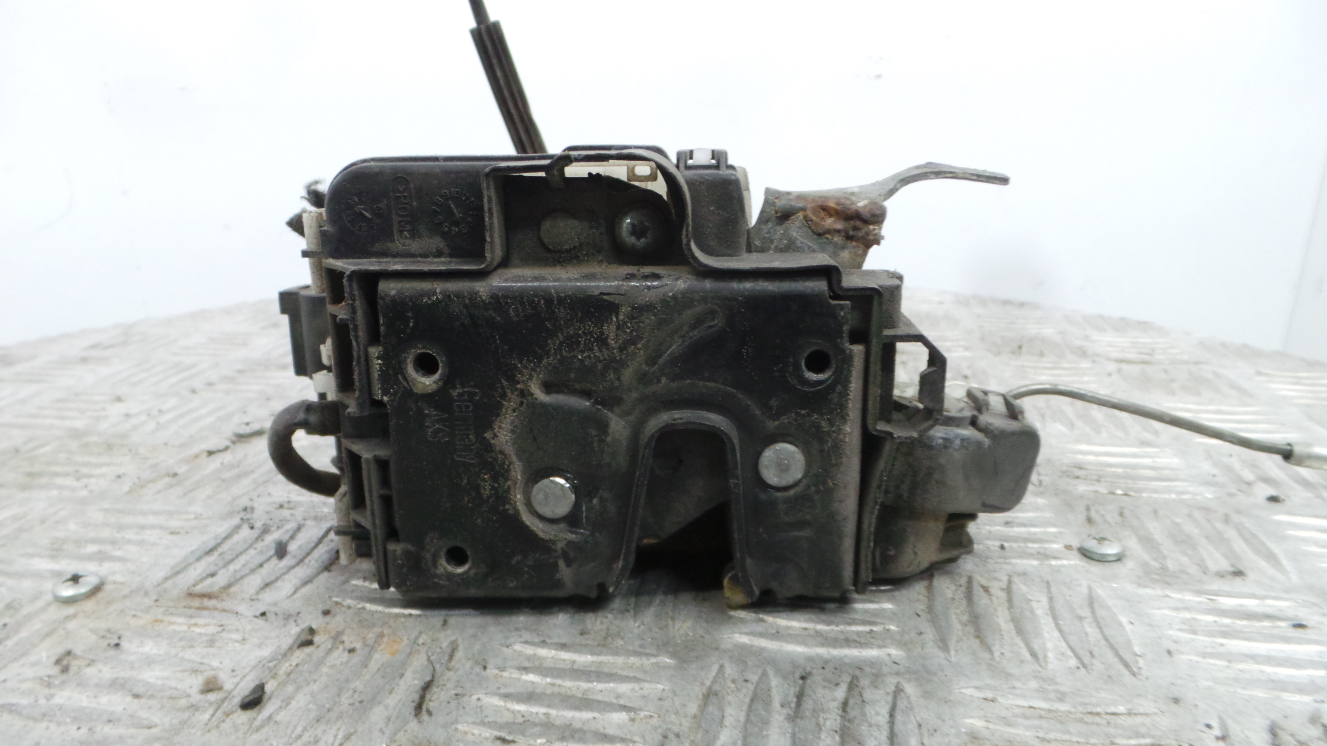 Fecho da Porta Frente Esq 6K4837015D - SEAT IBIZA II (6K1), IBIZA Mk II (6K1)-36712915