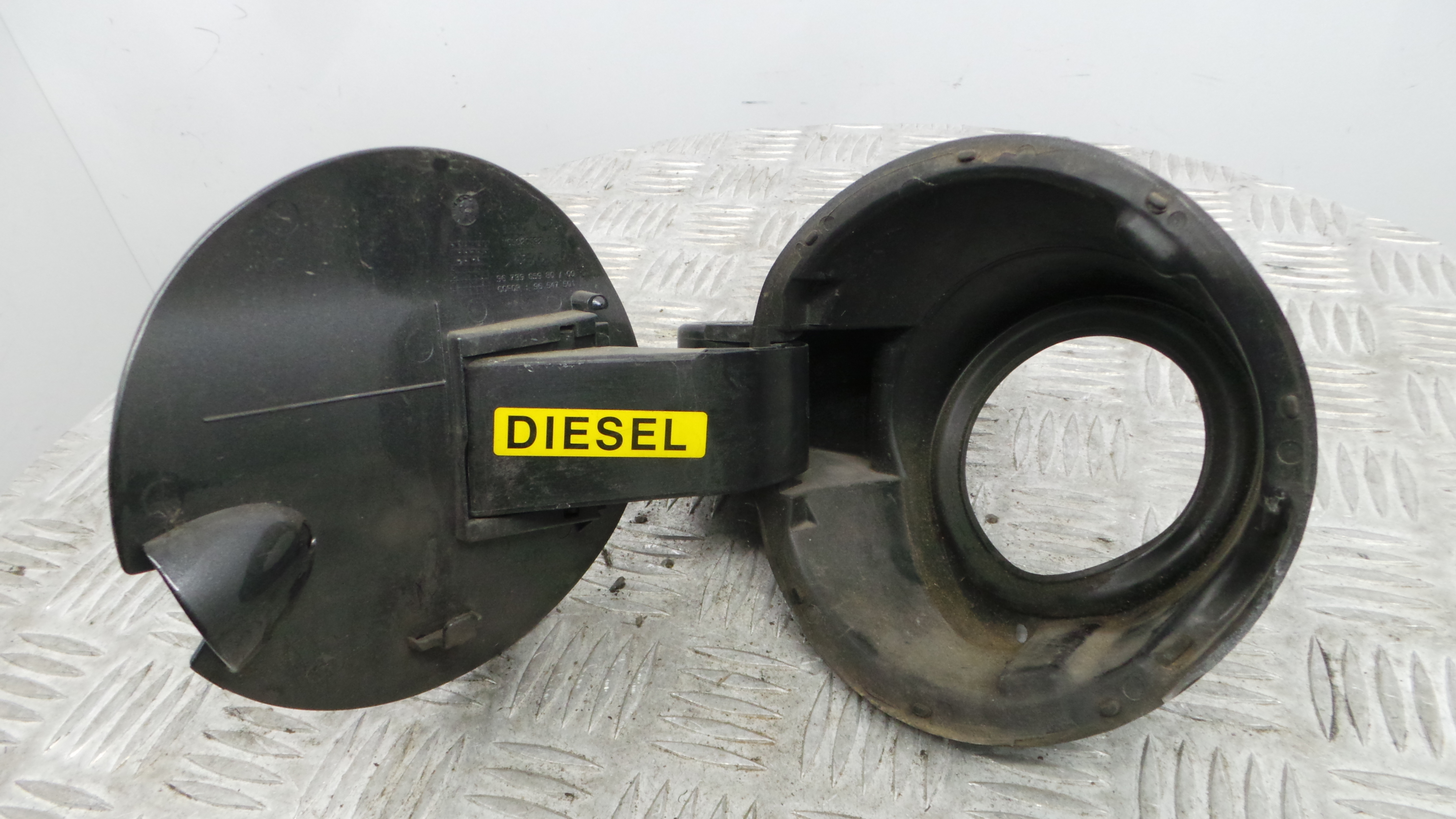 Tampão de Combustivel 9673904880 - PEUGEOT 208 I (CA_, CC_)-36712933