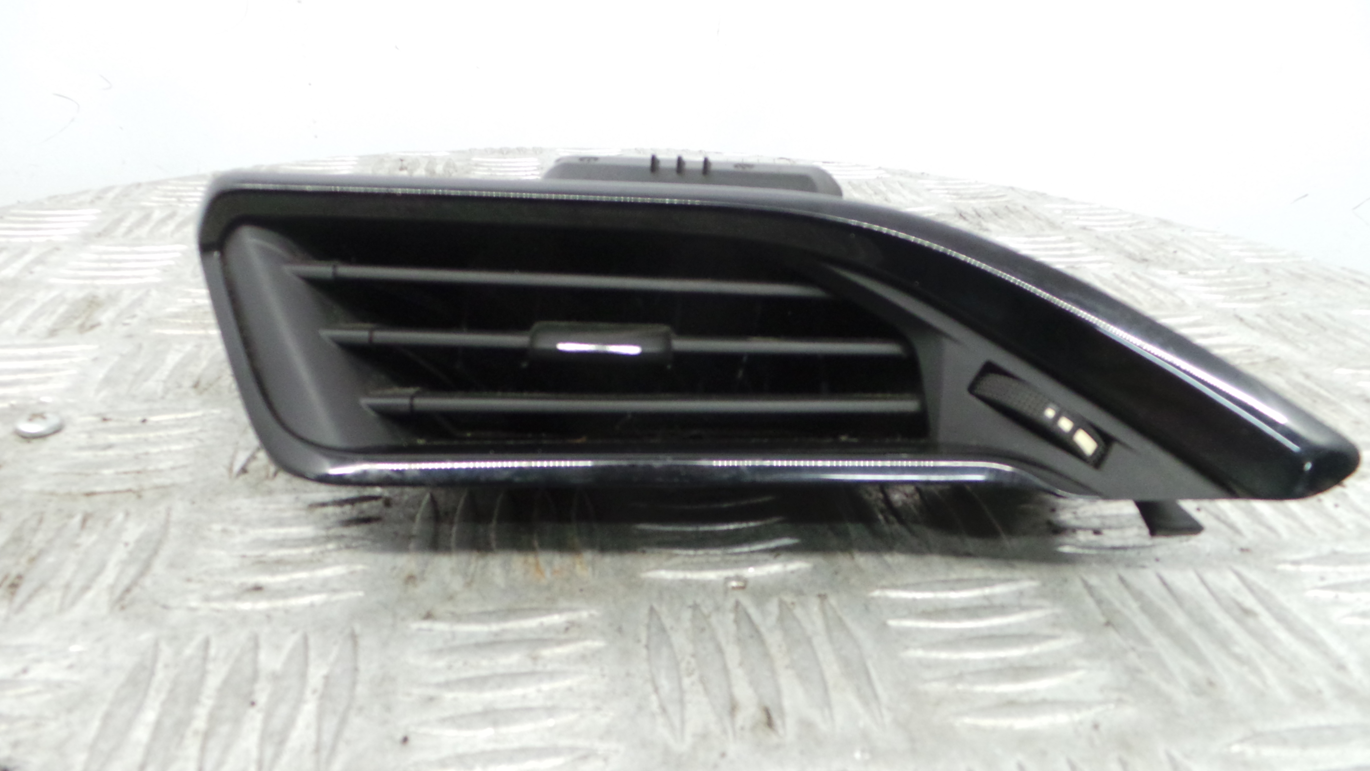 Grelha da Sofagem 9633131777 - PEUGEOT 208 I (CA_, CC_)-36712944 Grelha da Sofagem 9633131777 - PEUGEOT 208 I (CA_, CC_)-36712944