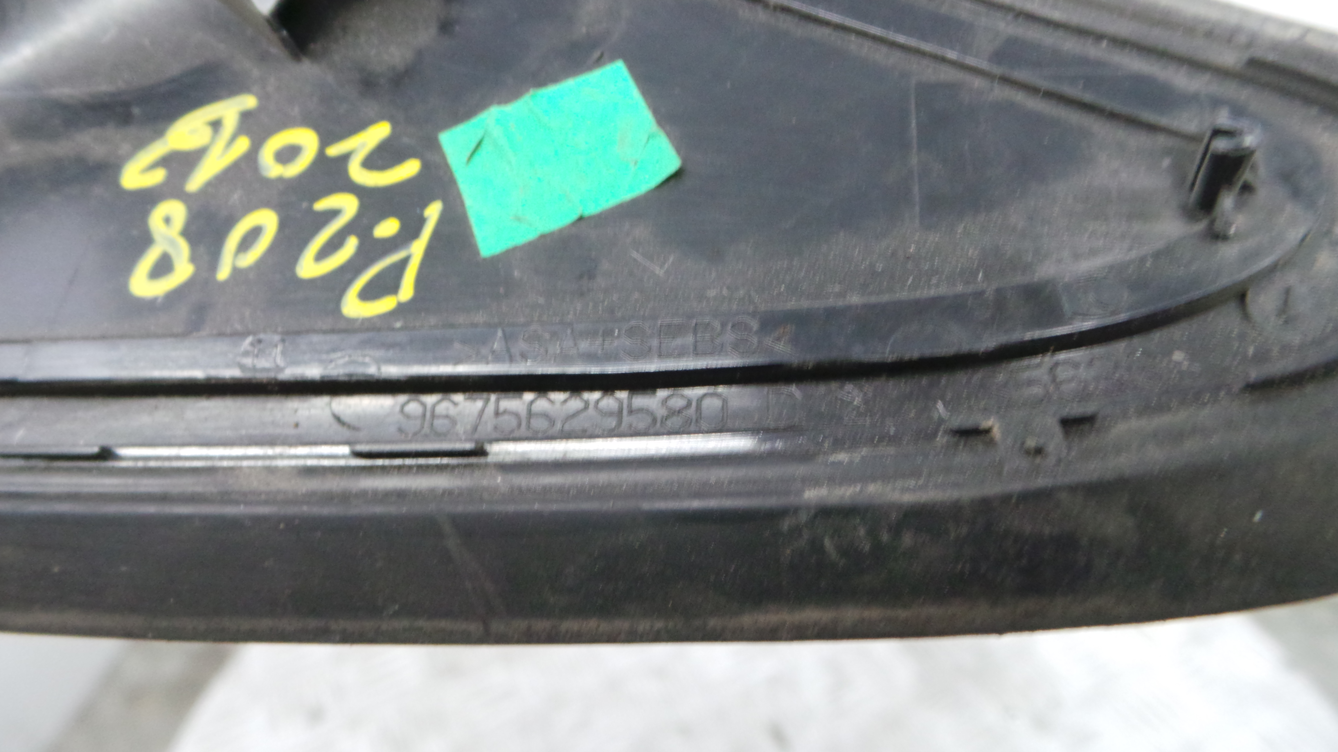 acabamento de espelho 9675629580 - PEUGEOT 208 I (CA_, CC_)-36712988