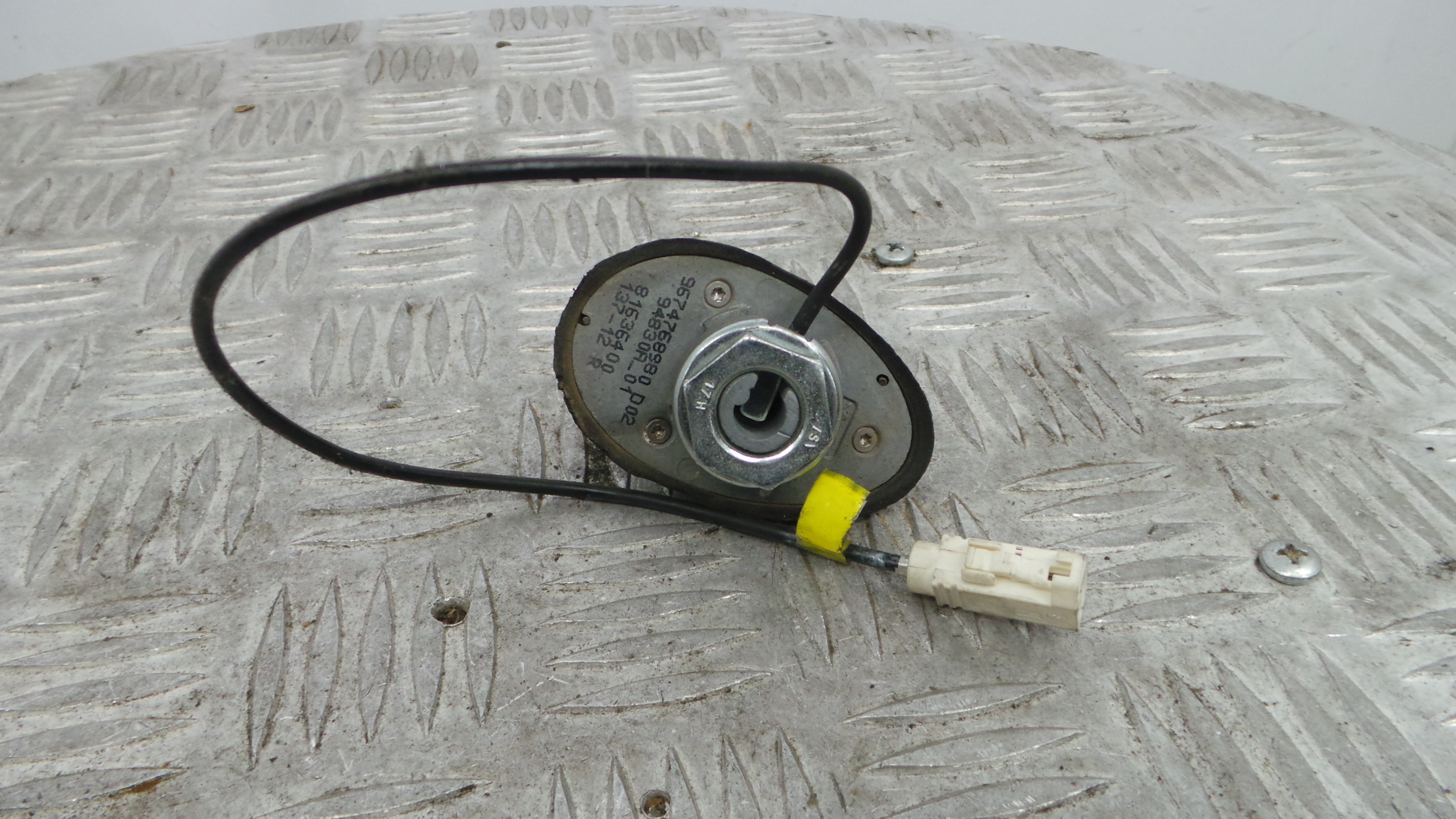 Antena 9674768980 - PEUGEOT 208 I (CA_, CC_)-36713213