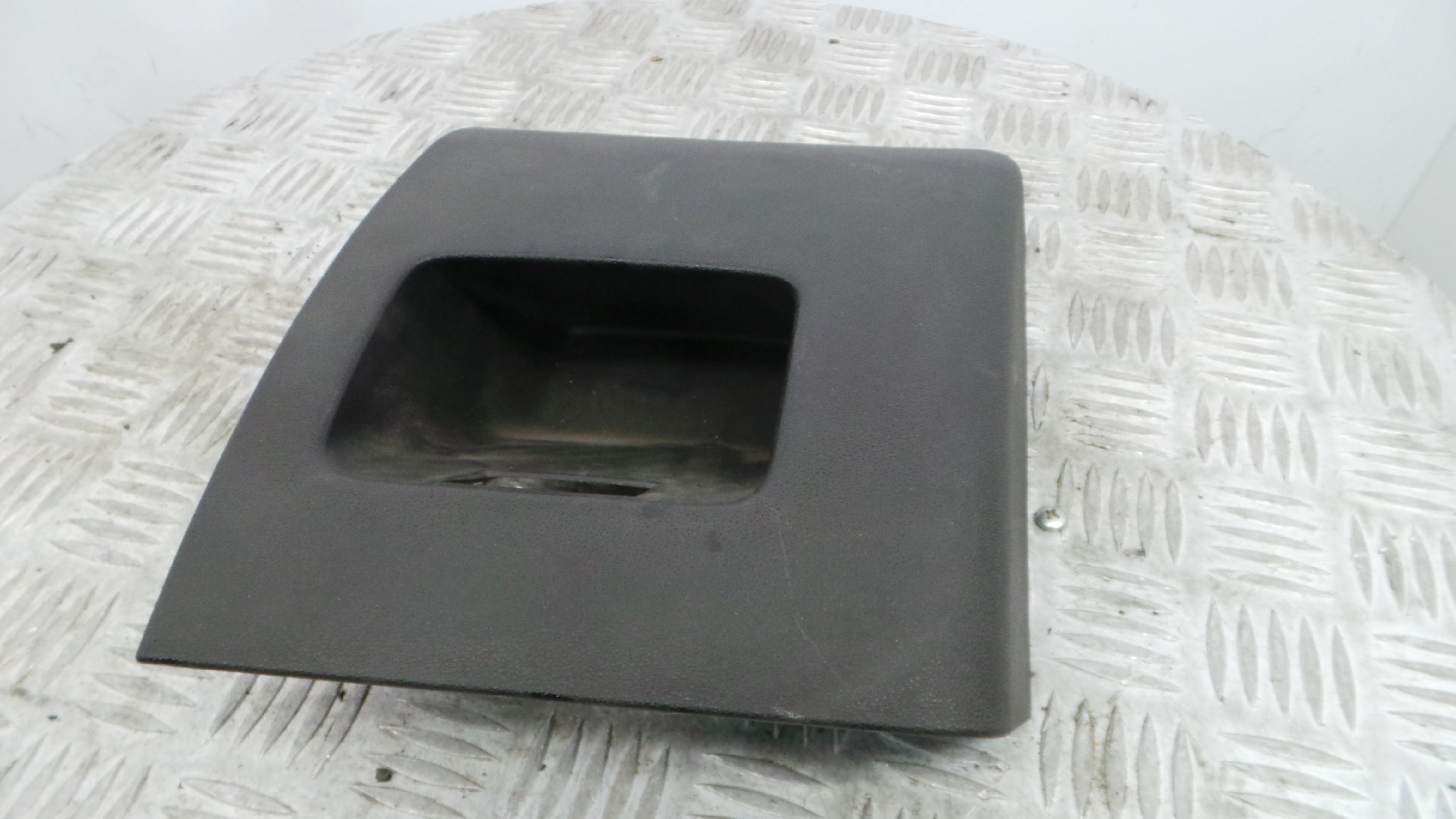 Plastico Interior 735335734 - FIAT PUNTO (188_)-36713219