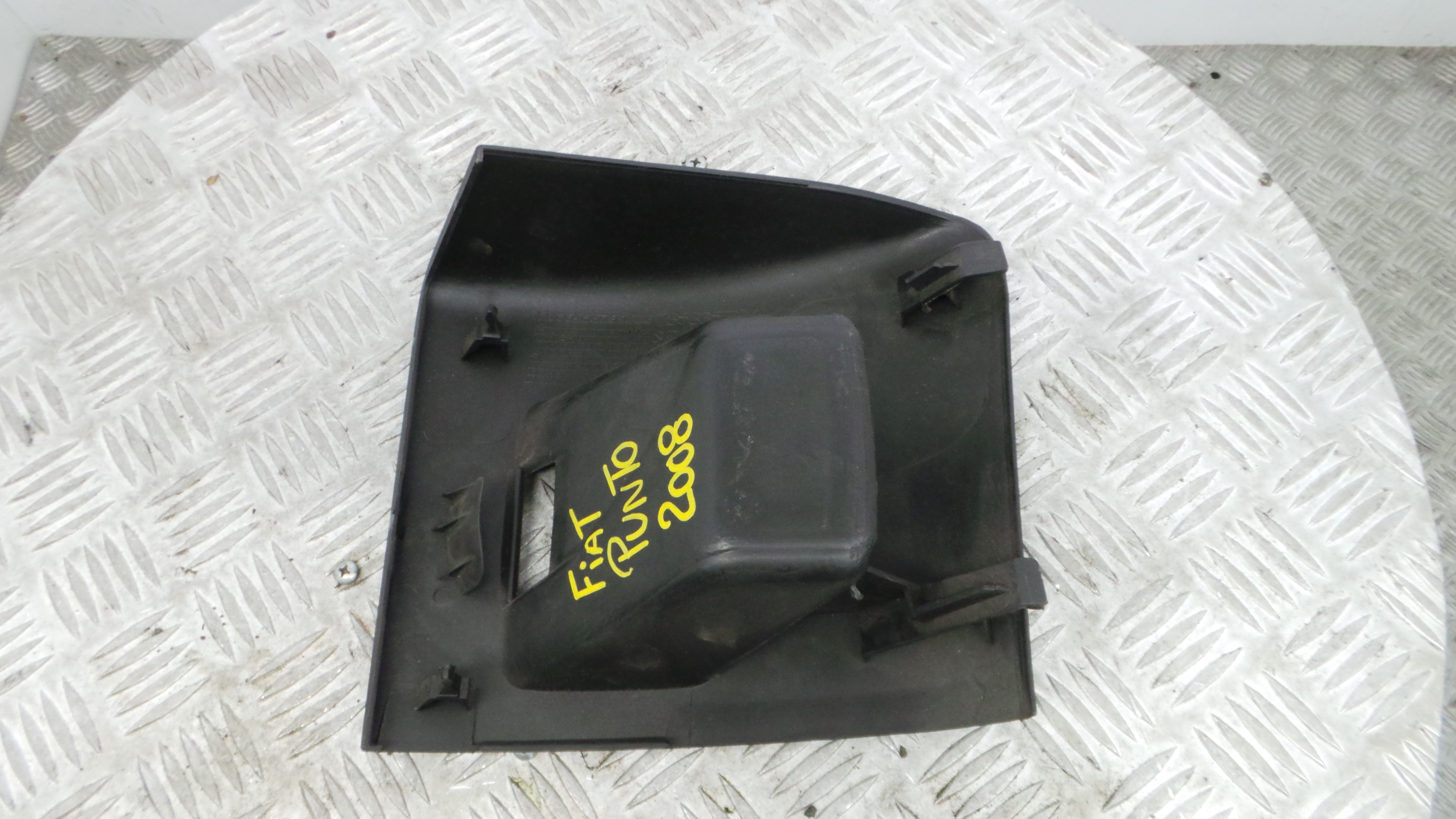 Plastico Interior 735335734 - FIAT PUNTO (188_)-36713219