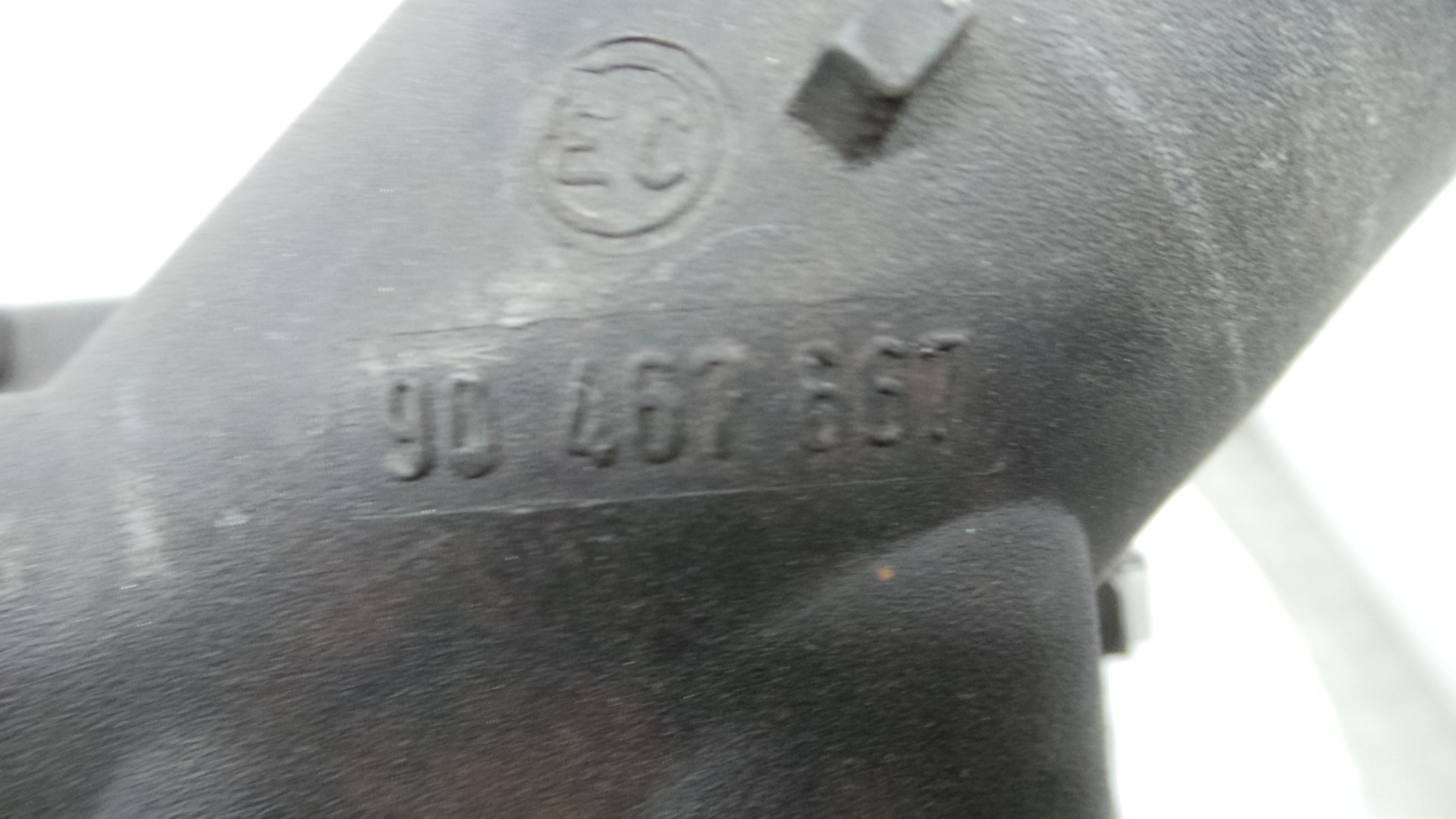 Caixa Filtro de Ar 90467667 - OPEL CORSA B (S93)-36713222