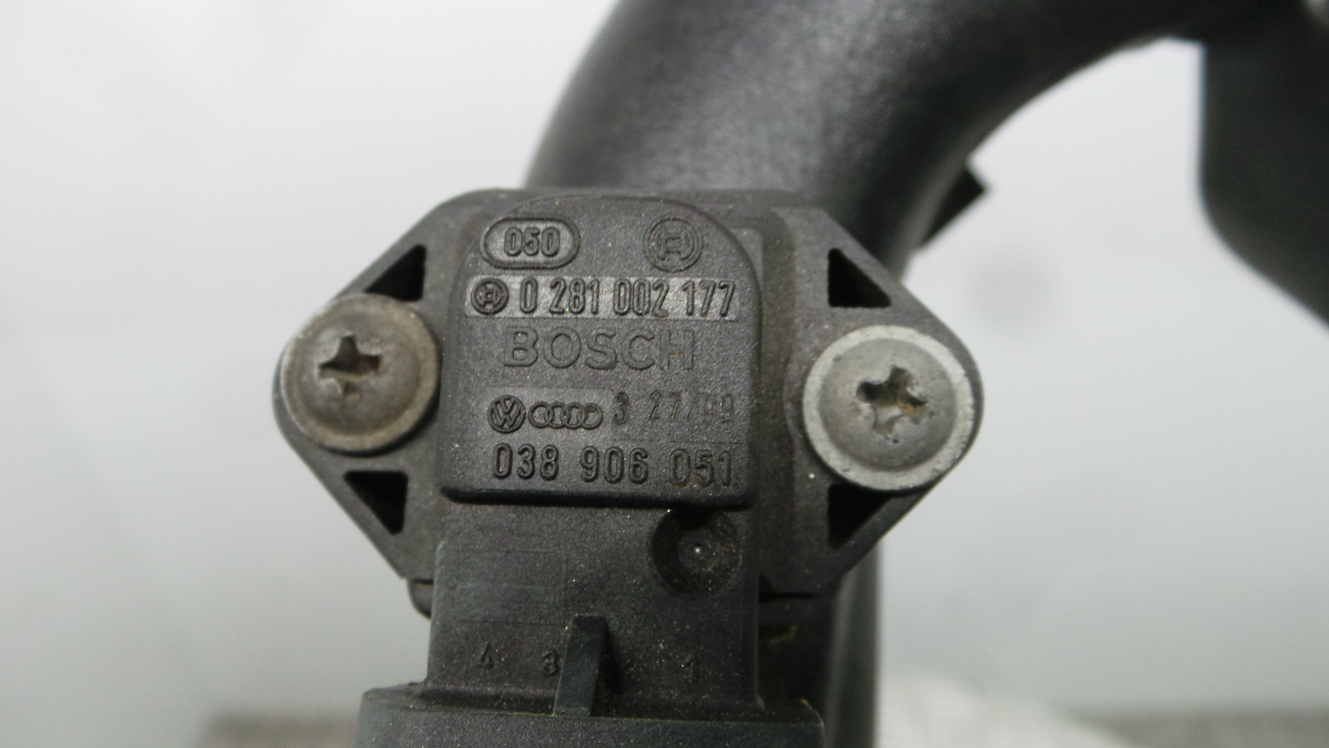 Tubo Intercooler 8D0145840L - VW PASSAT B5 Estate (3B5), PASSAT B5 Variant (3B5)-36713231