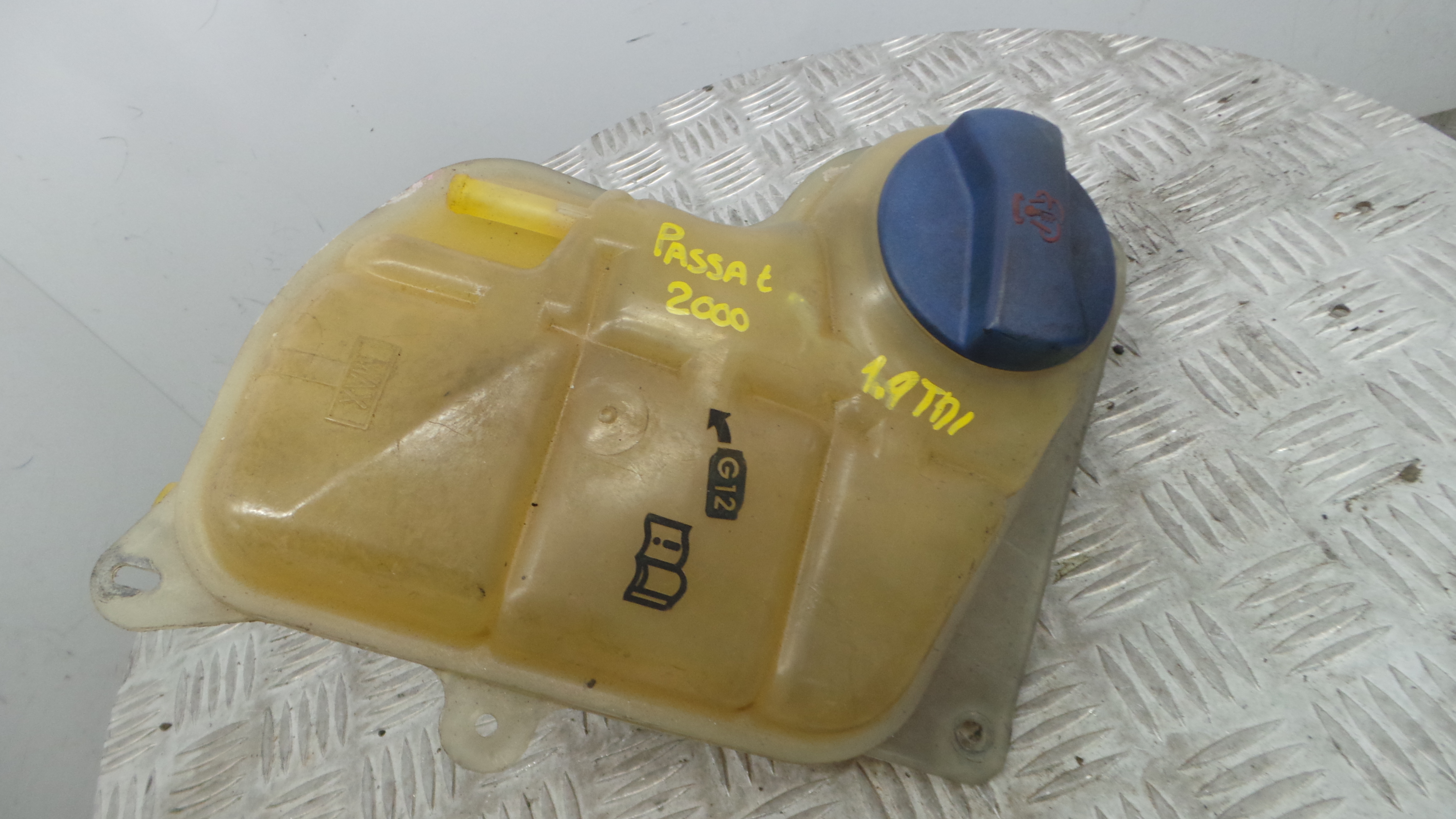 Depósito Água Radiador / Vazo de Expansao 8D0121403L - VW PASSAT B5 Estate (3B5), PASSAT B5 Varian-36713236