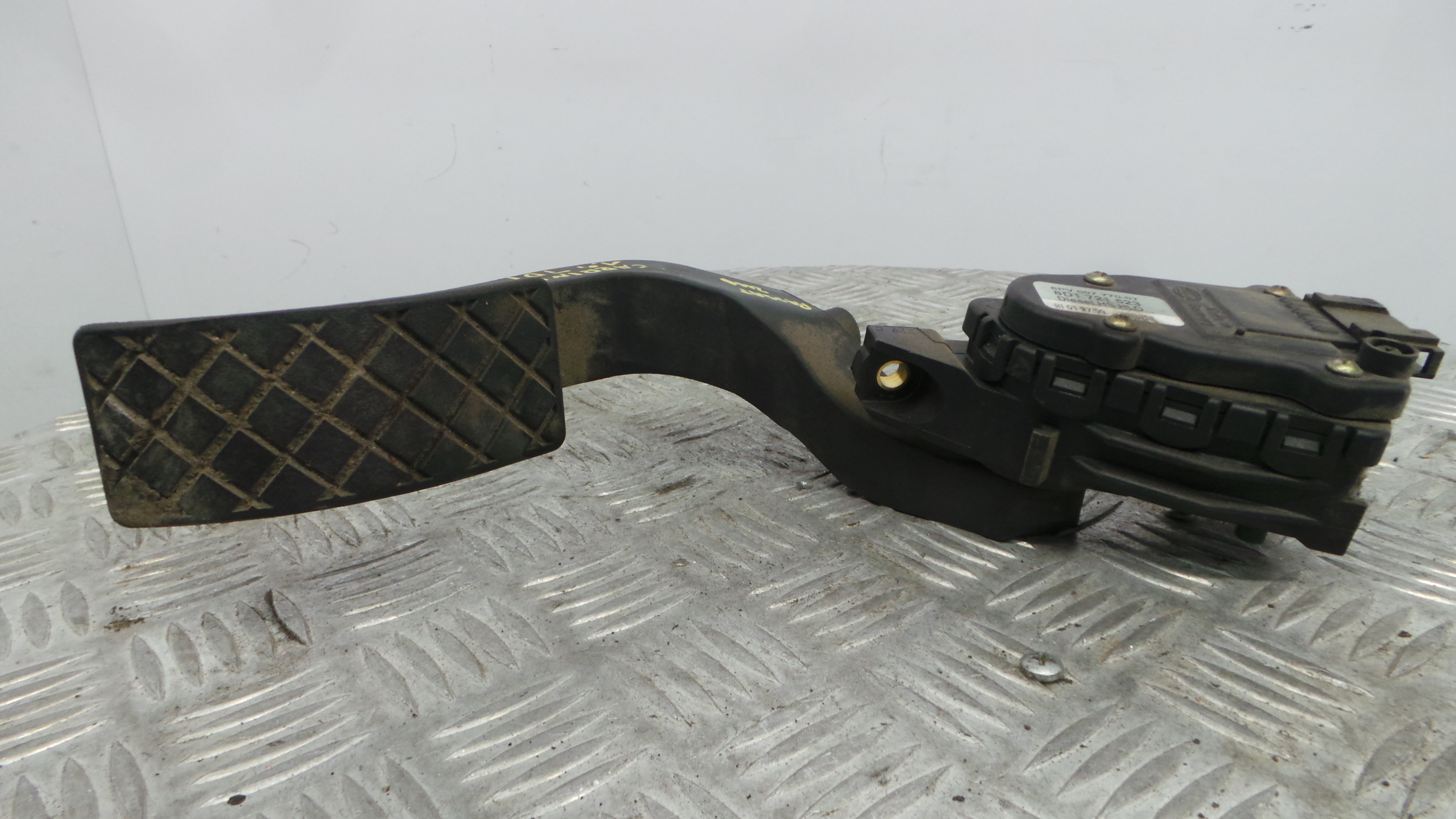 Pedal do Acelerador 8D1721523 - VW PASSAT B5 Estate (3B5), PASSAT B5 Variant (3B5)-36713416
