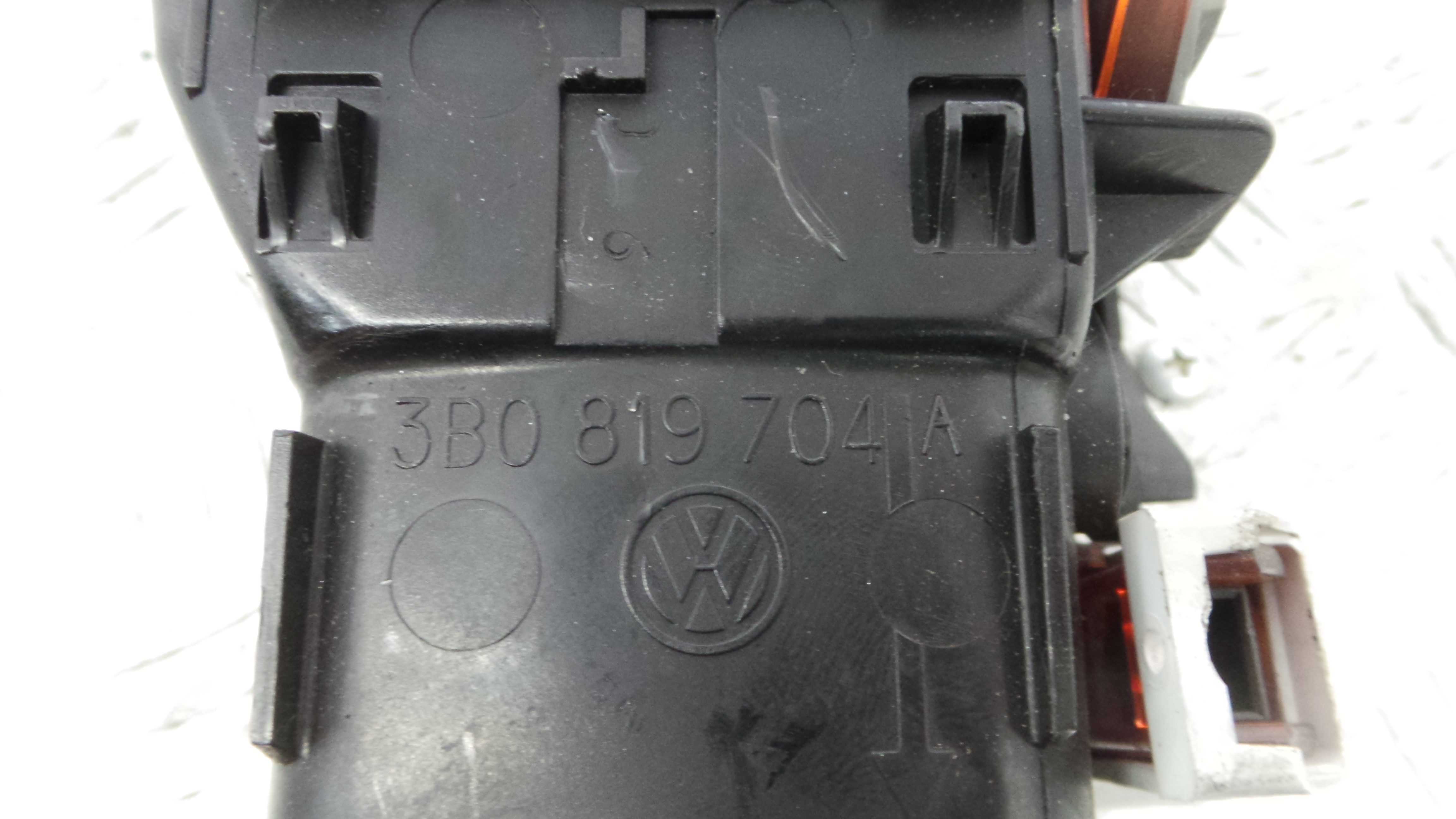 Grelha da Sofagem 3B0819704A - VW PASSAT B5 Estate (3B5), PASSAT B5 Variant (3B5)-36713438