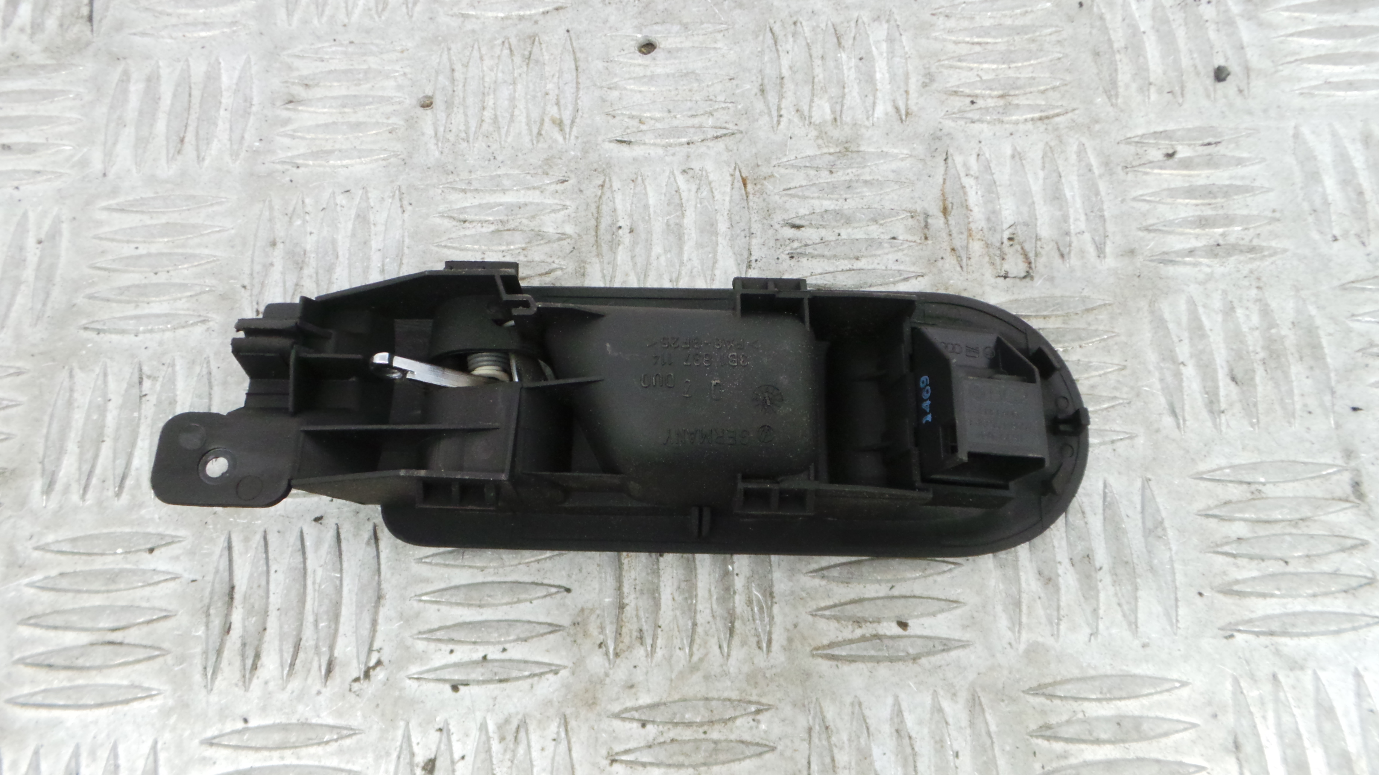 Puxador Interior Frente Direita 3B1837114 - VW PASSAT B5 Estate (3B5), PASSAT B5 Variant (3B5)-36713444