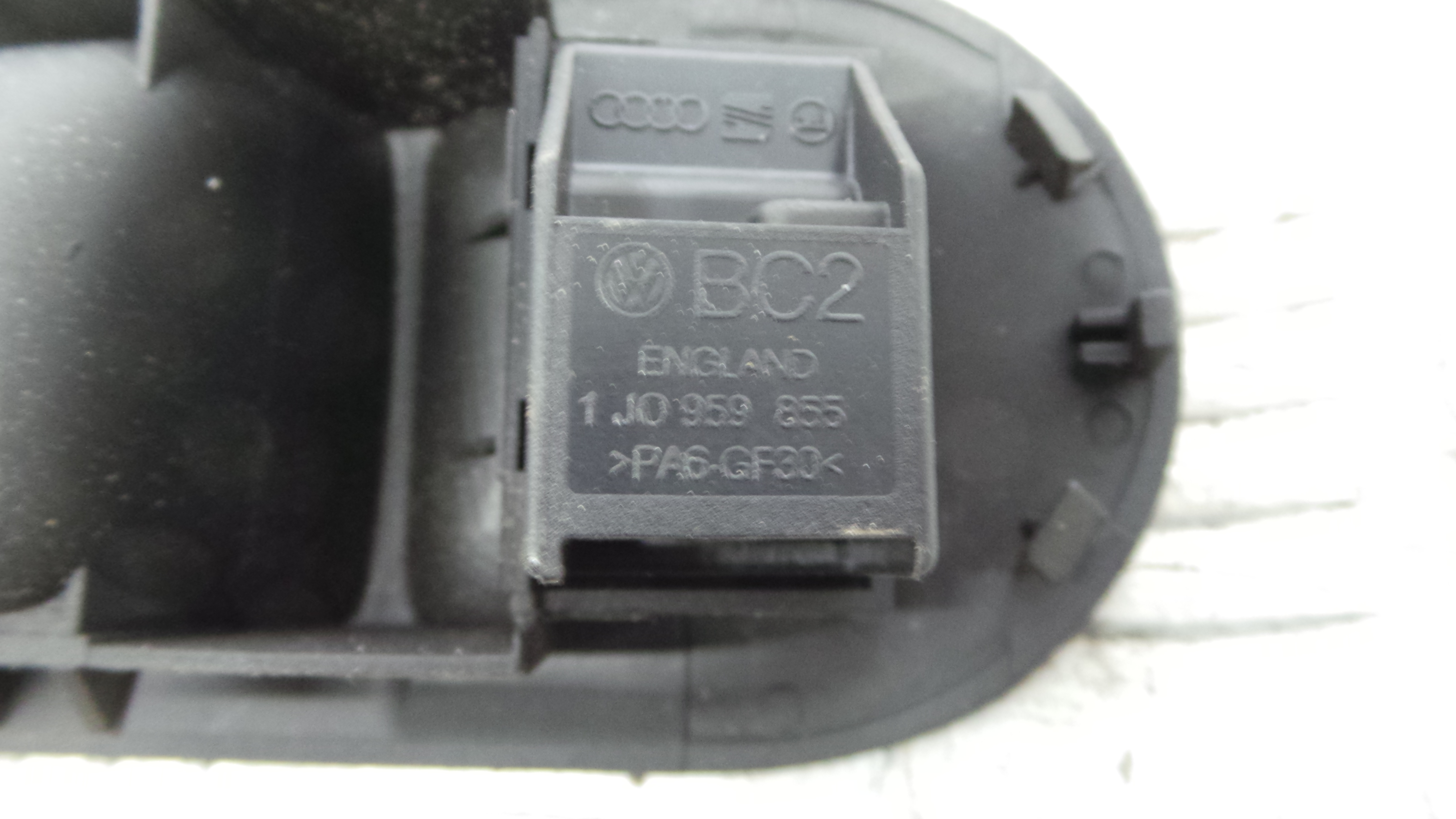 Puxador Interior Frente Direita 3B1837114 - VW PASSAT B5 Estate (3B5), PASSAT B5 Variant (3B5)-36713444