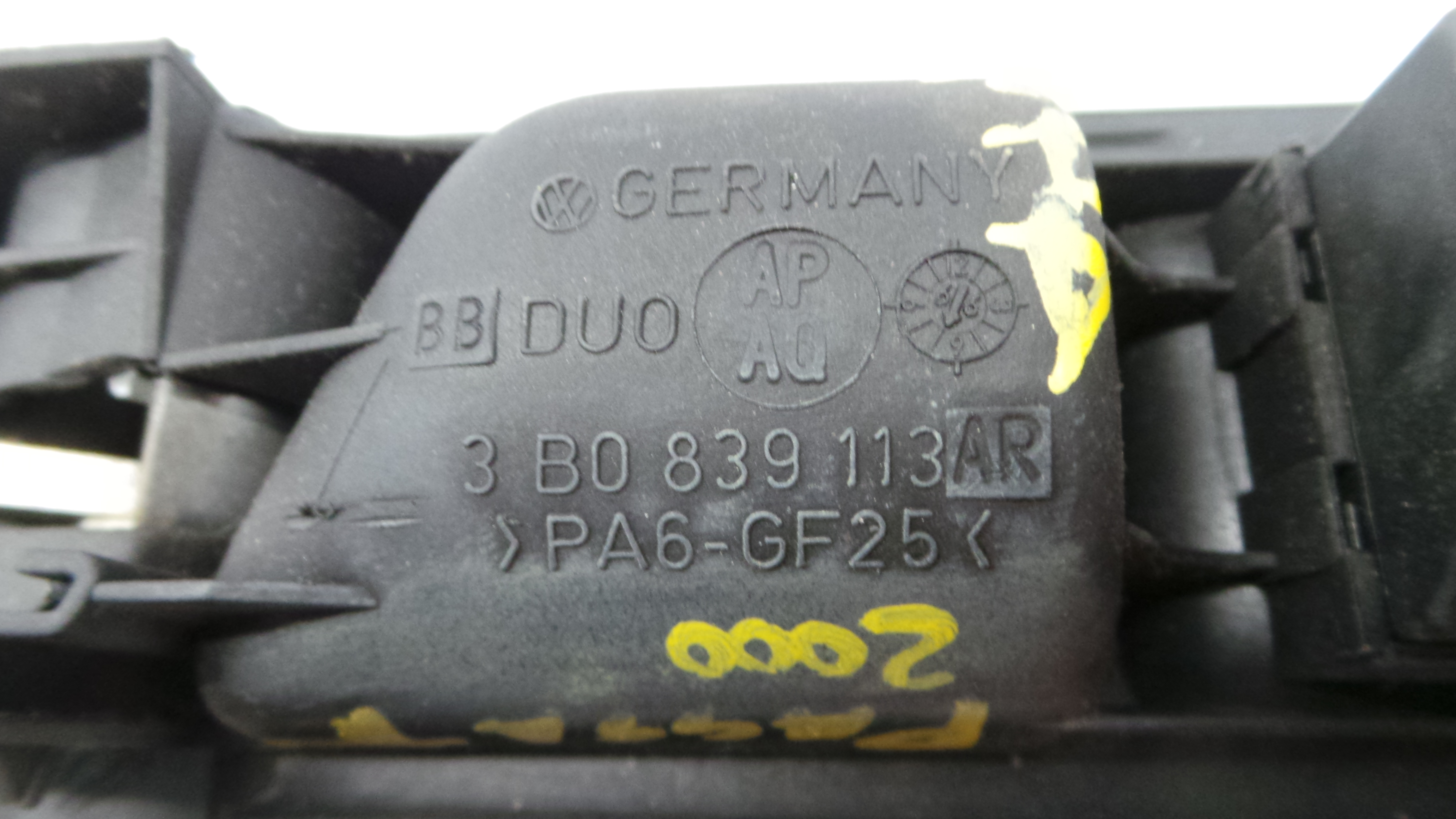 Puxador Interior Traseiro Esquerdo  3B0839113AR - VW PASSAT B5 Estate (3B5), PASSAT B5 Variant (3B5)-36713448