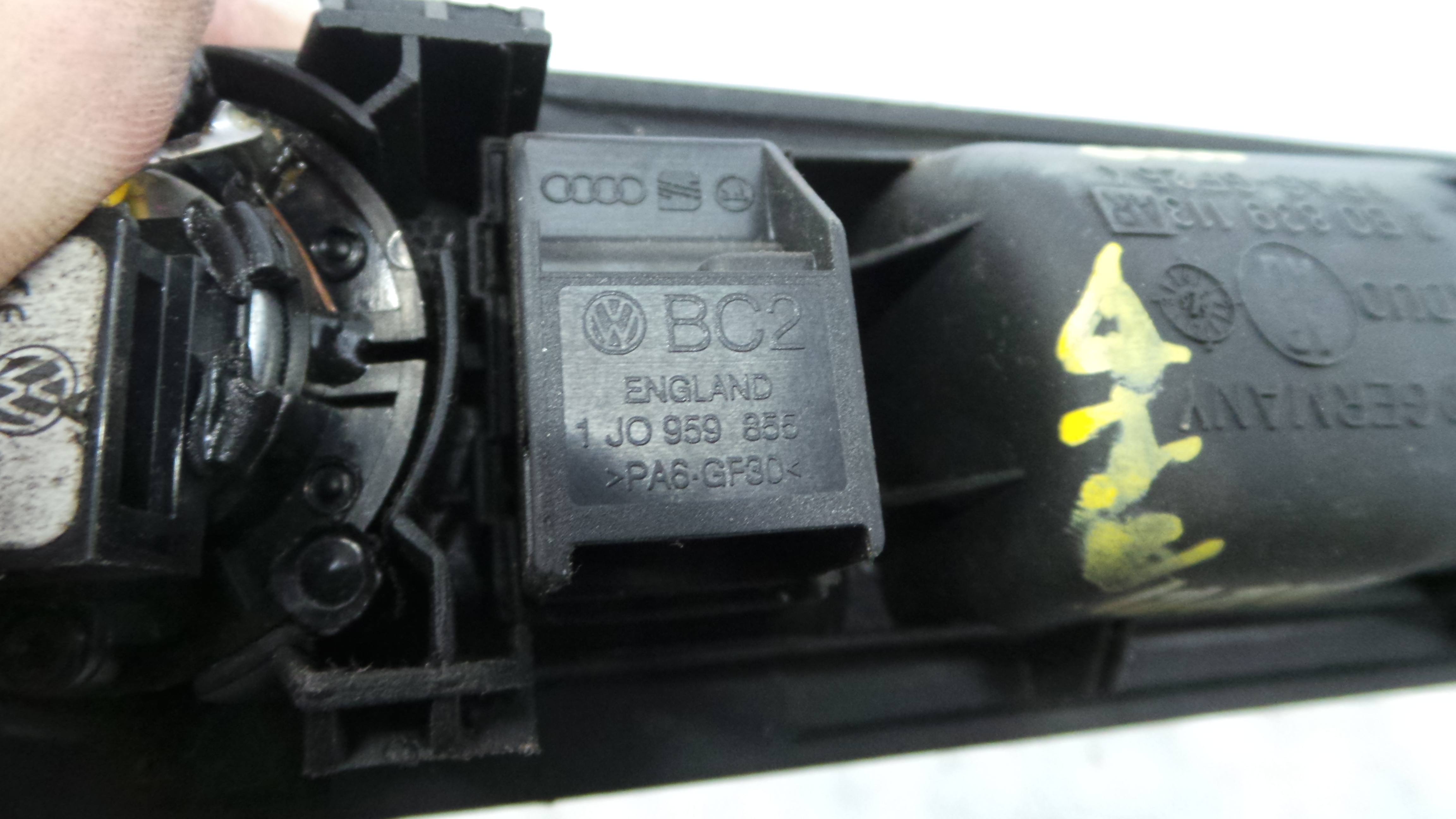 Puxador Interior Traseiro Esquerdo  3B0839113AR - VW PASSAT B5 Estate (3B5), PASSAT B5 Variant (3B5)-36713448