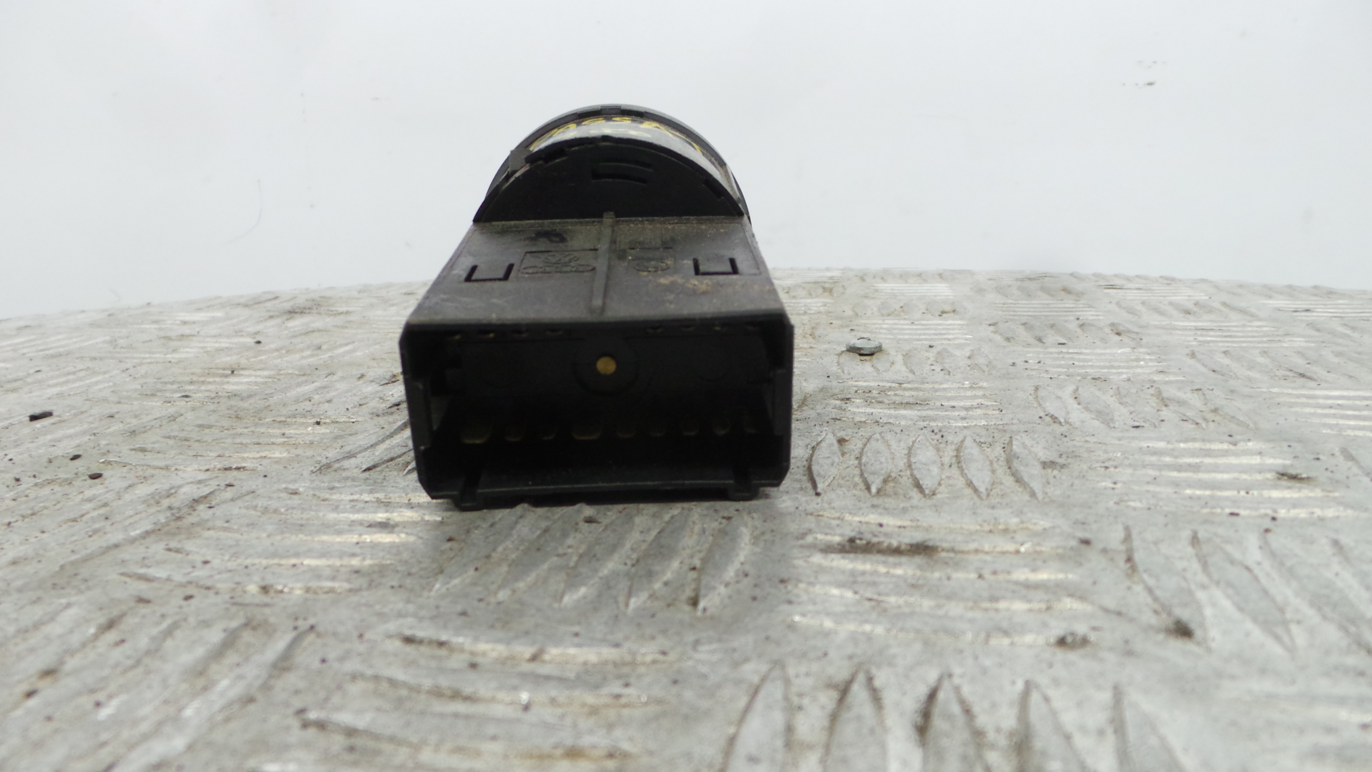 Comando das luzes 1C0941531A - VW PASSAT B5 Estate (3B5), PASSAT B5 Variant (3B5)-36713456