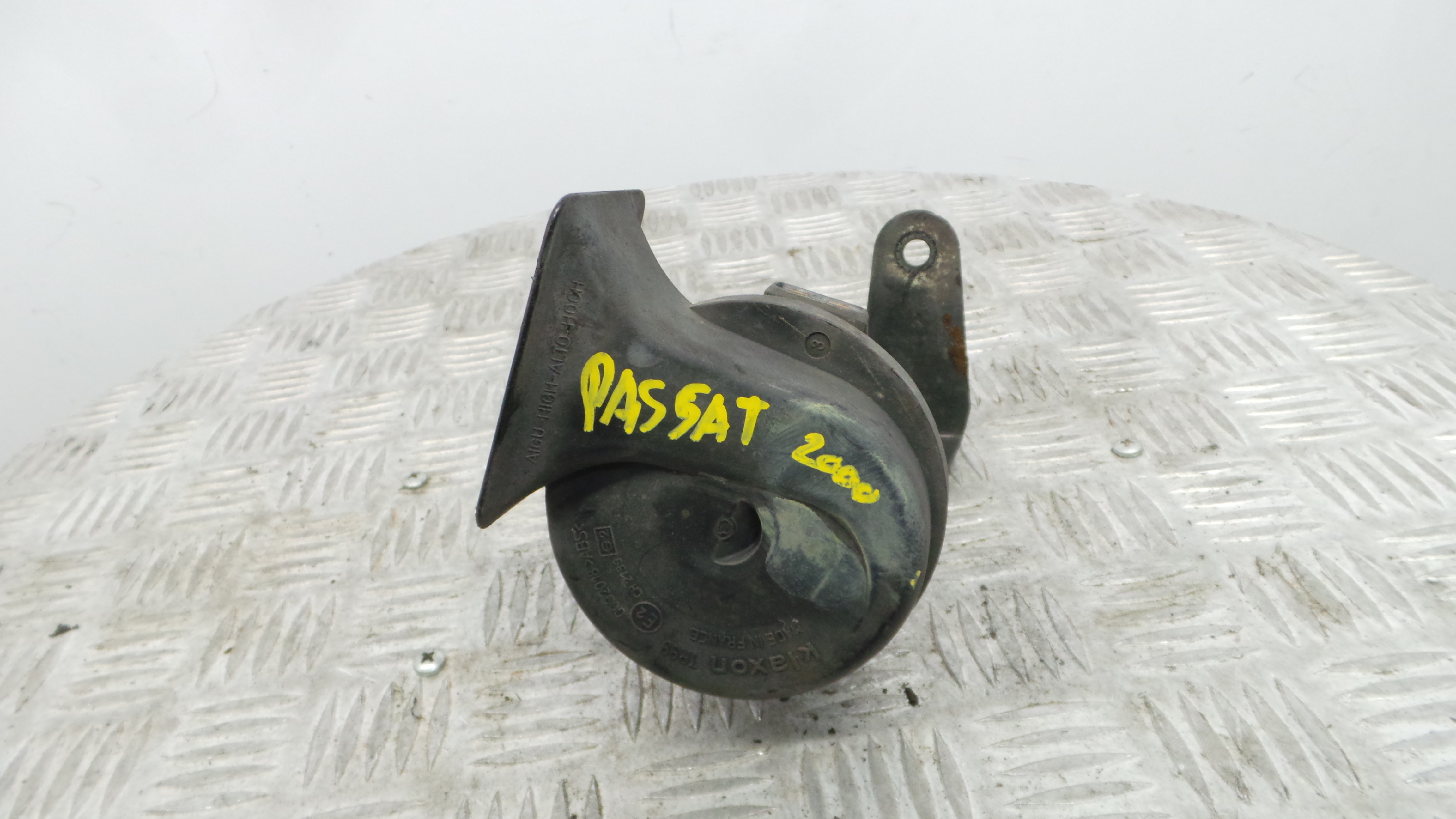 Buzina TR99 - VW PASSAT B5 Estate (3B5), PASSAT B5 Variant (3B5)-36713462