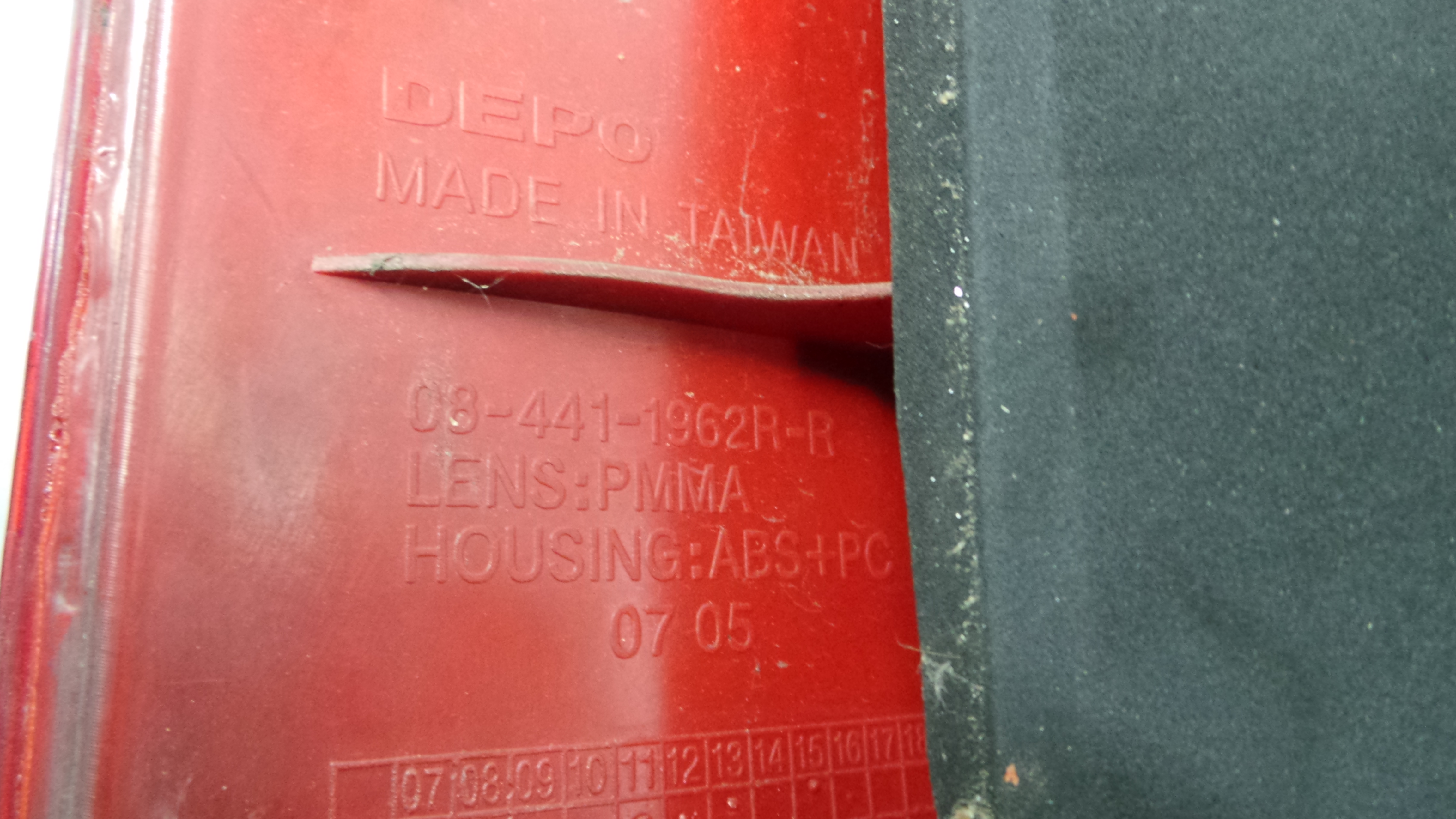 Farolim Stop Dto 08-441-1962R-R - VW PASSAT B5 Estate (3B5), PASSAT B5 Variant (3B5)-36713584