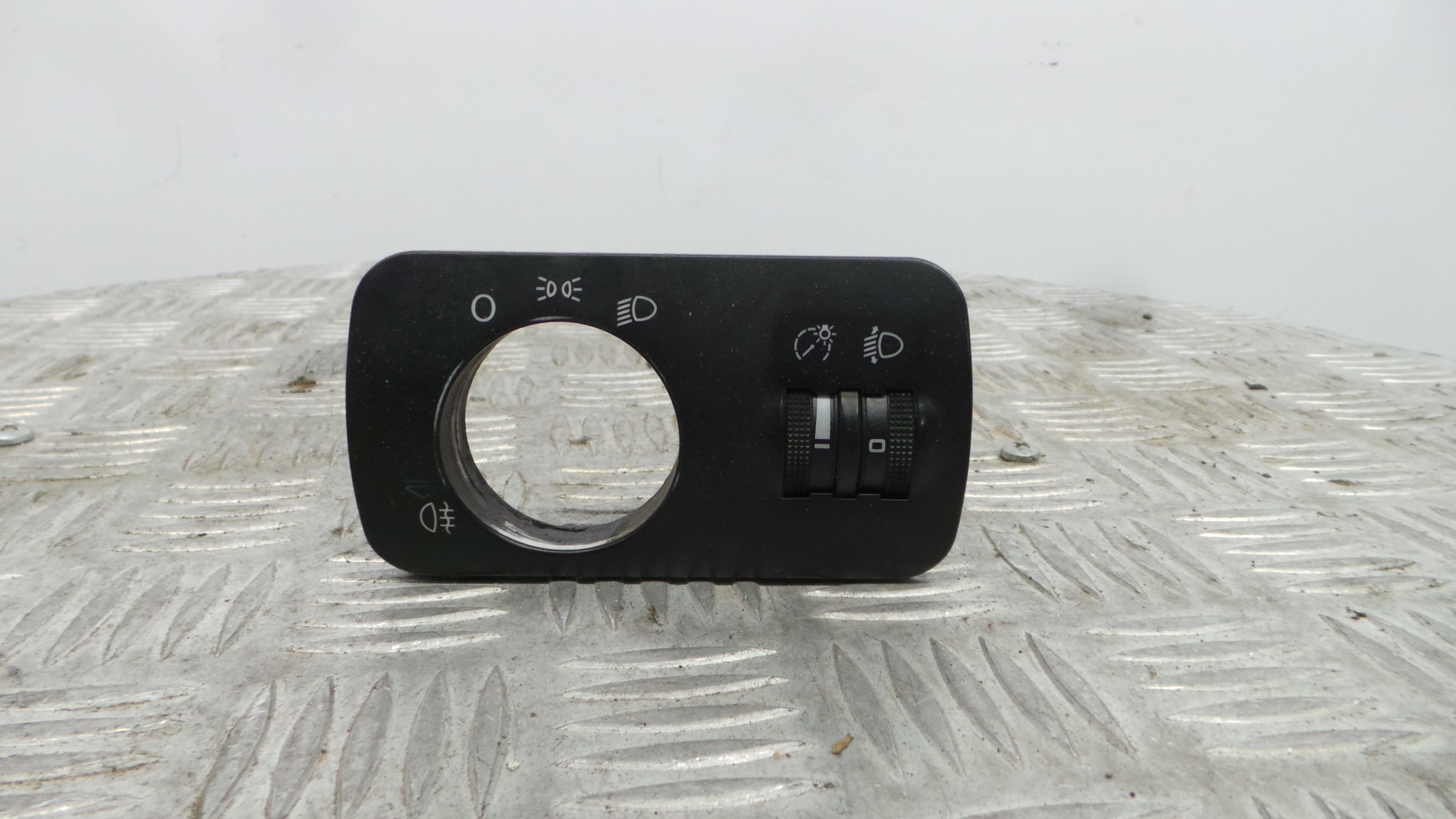 Comando de Regulação dos Faróis   - SEAT IBIZA II (6K1), IBIZA Mk II (6K1)-36713621