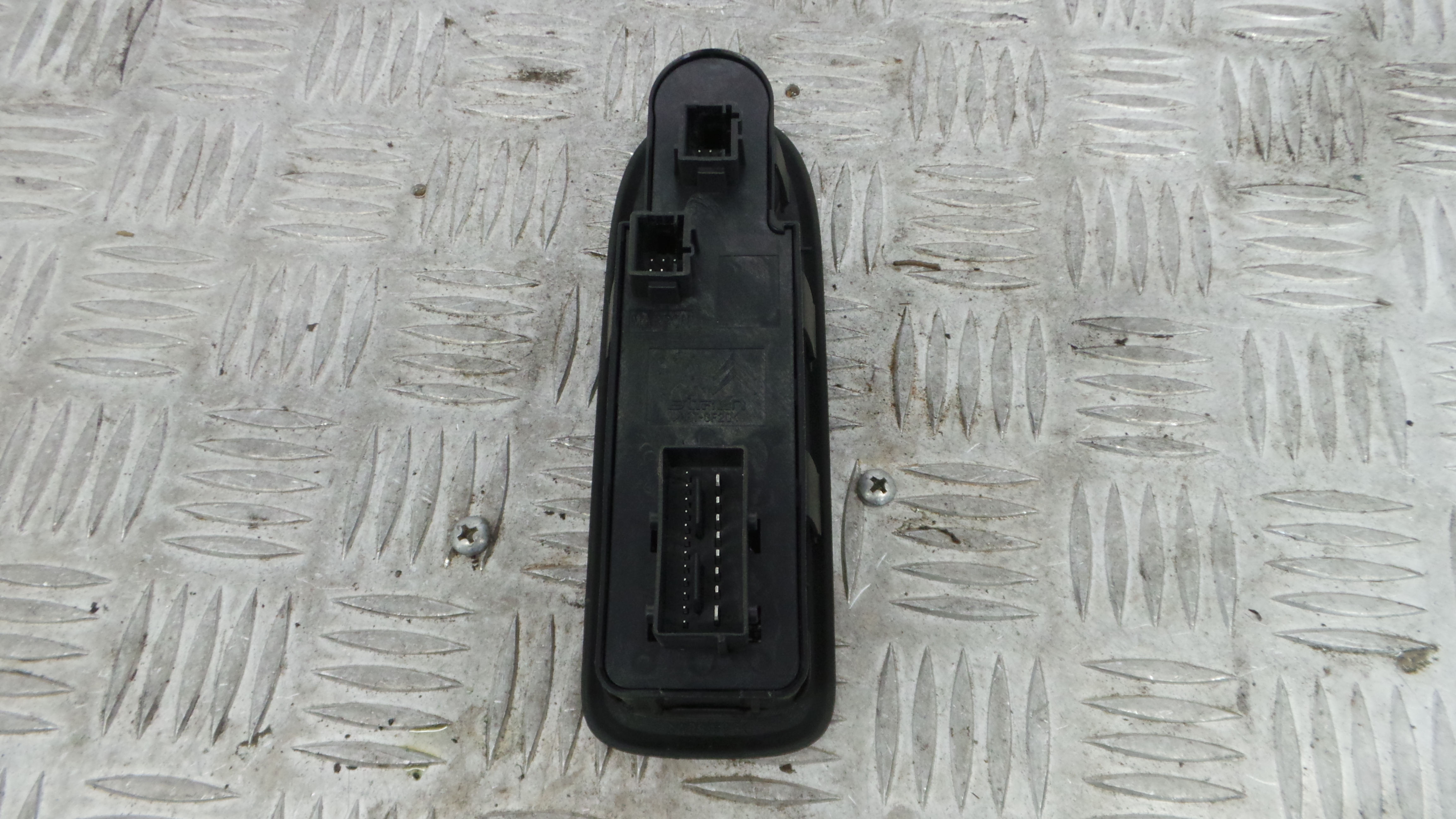 Interruptor / Comando Elevador Vidro Frente Esq 96652236XT - CITROËN C3 II (SC_)-36713777
