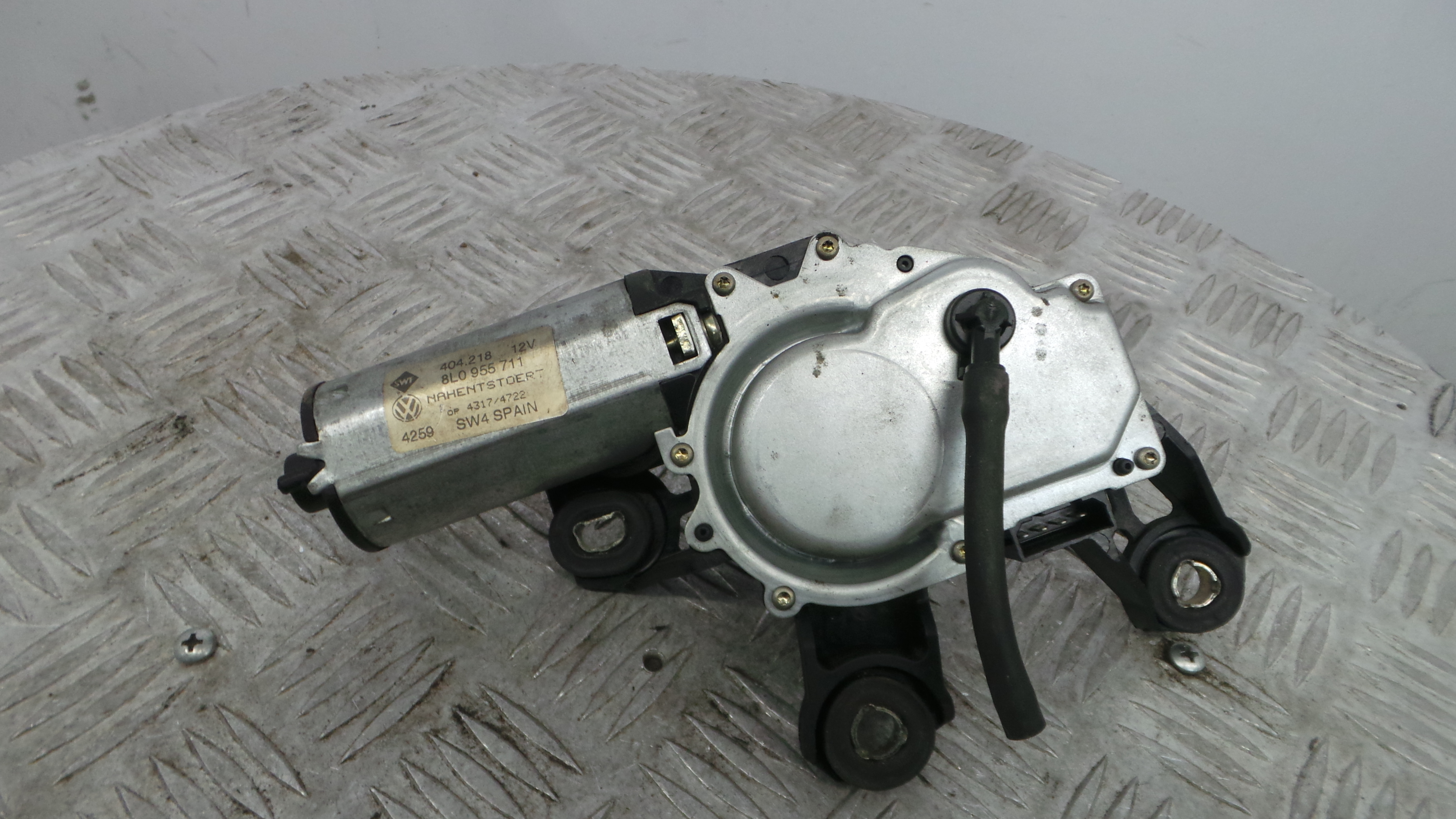 Motor Limpa Vidros Trás 8L0955711 - VW PASSAT B5 Estate (3B5), PASSAT B5 Variant (3B5)-38375947