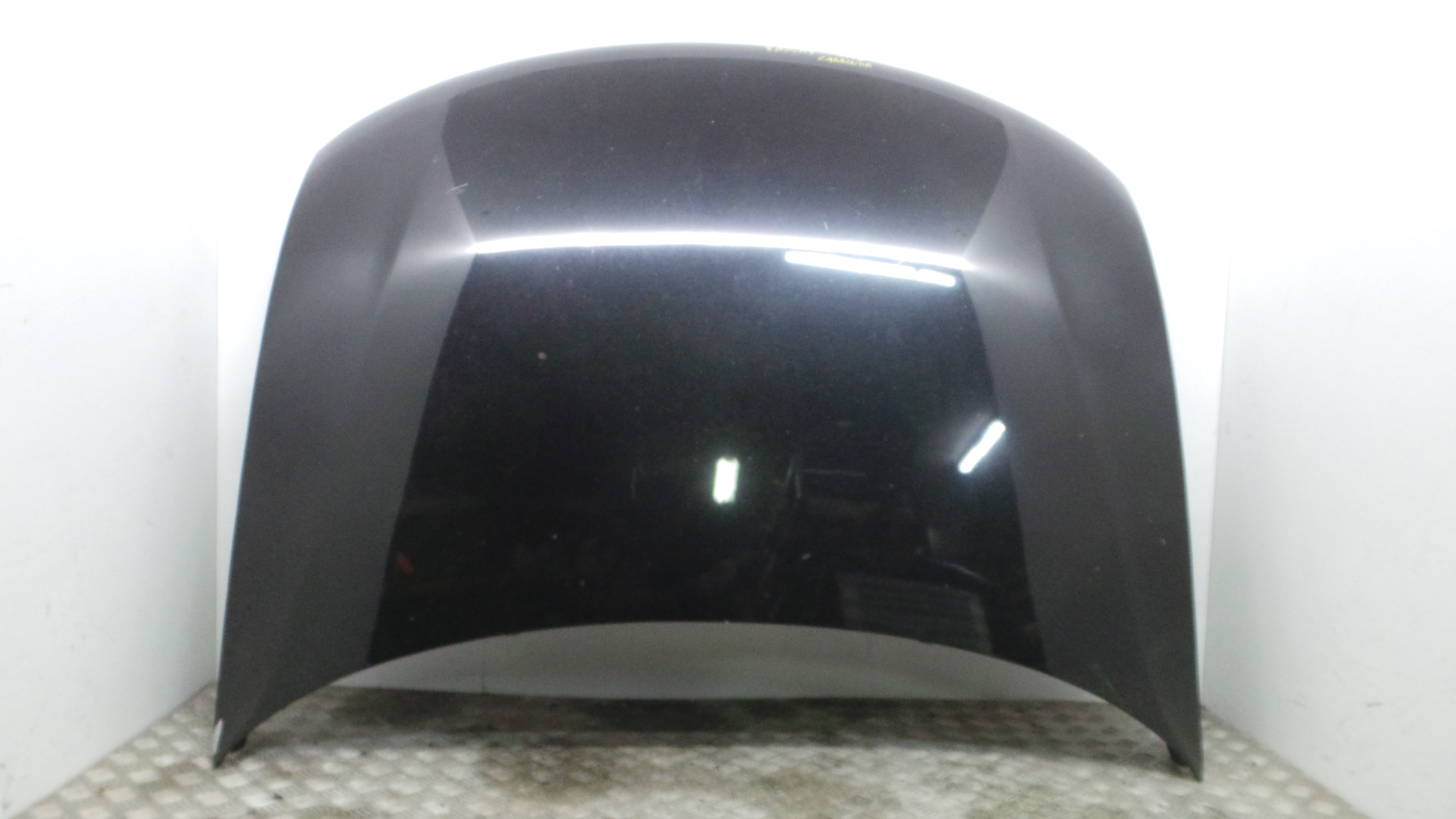 Capot / Capô 3B0823031E - VW PASSAT B5 Estate (3B5), PASSAT B5 Variant (3B5)-36714125