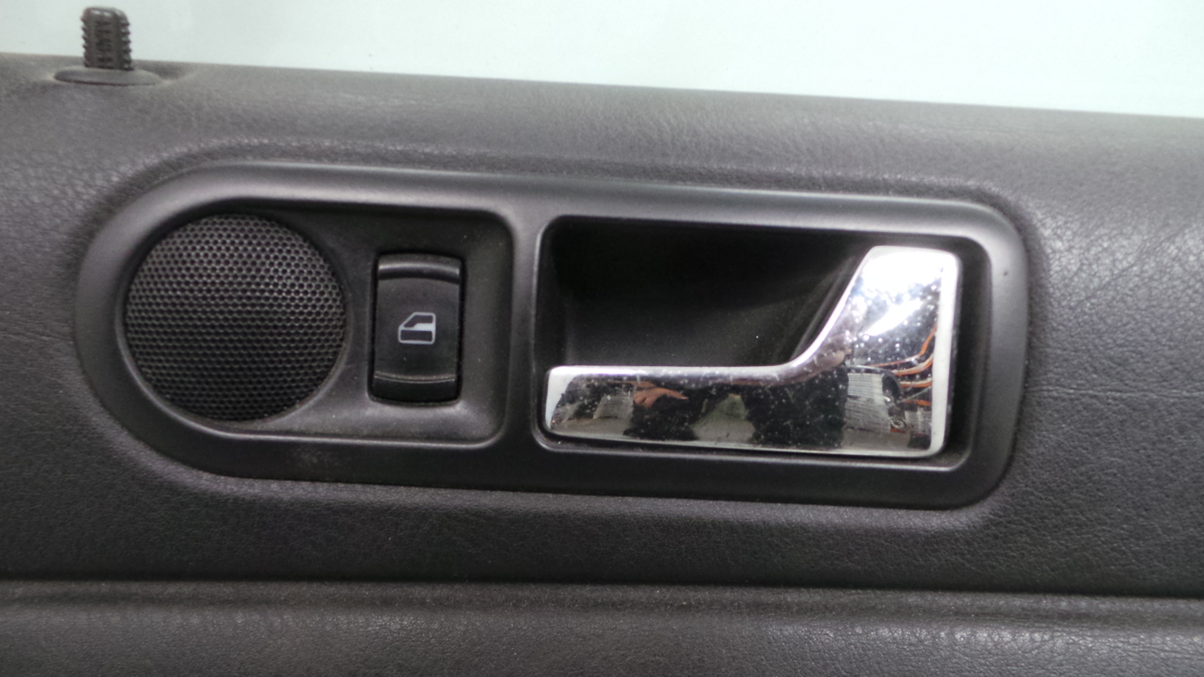 Puxador Interior Traseiro Direita - VW PASSAT B5 Estate (3B5), PASSAT B5 Variant (3B5)-36714151 Puxador Interior Traseiro Direita - VW PASSAT B5 Estate (3B5), PASSAT B5 Variant (3B5)-36714151