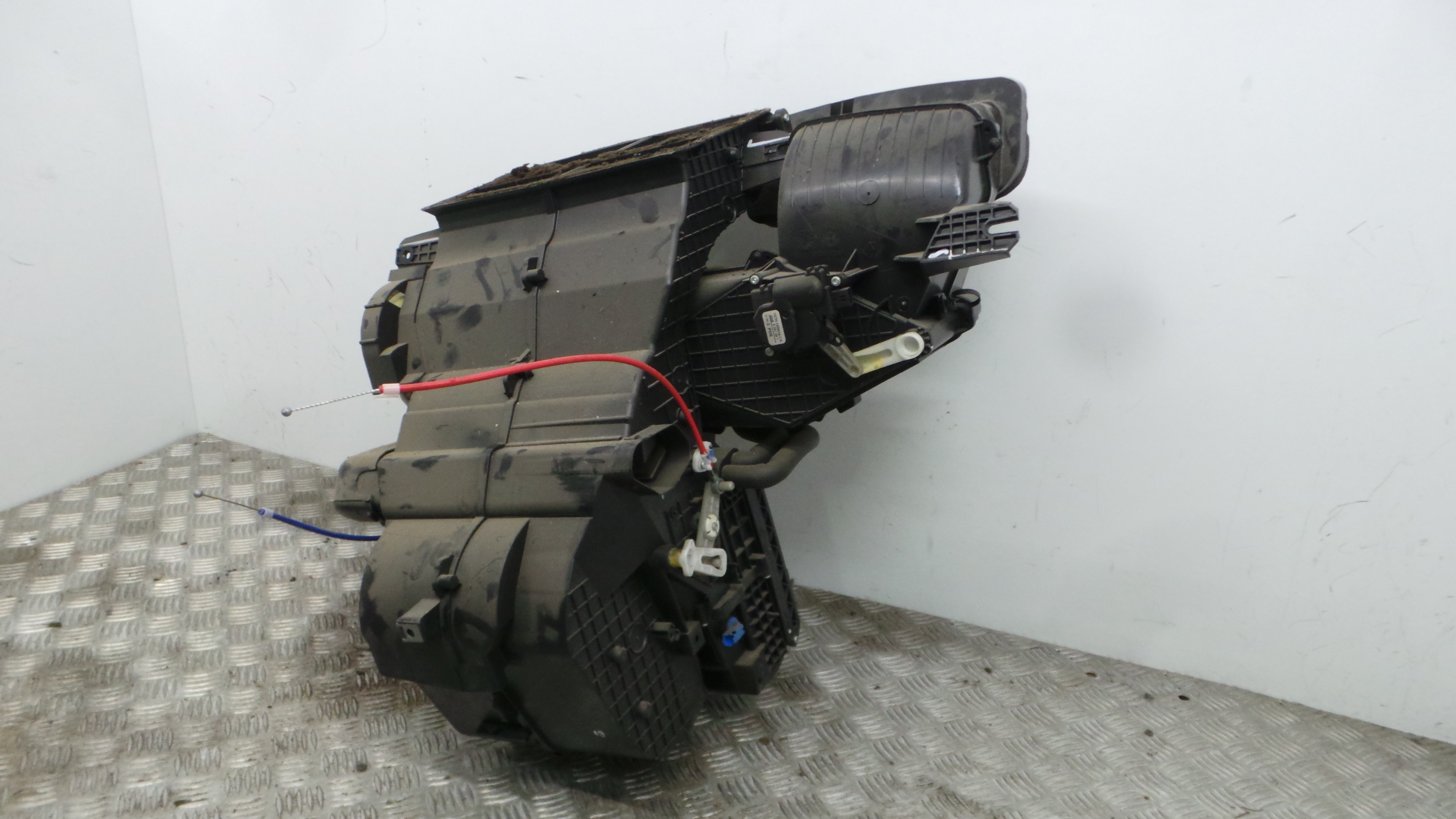 Caixa da Chauffage / Caixa da Sofagem 8V51-19B555-AM - FORD FIESTA VI (CB1, CCN)-36714336 Caixa da Chauffage / Caixa da Sofagem 8V51-19B555-AM - FORD FIESTA VI (CB1, CCN)-36714336