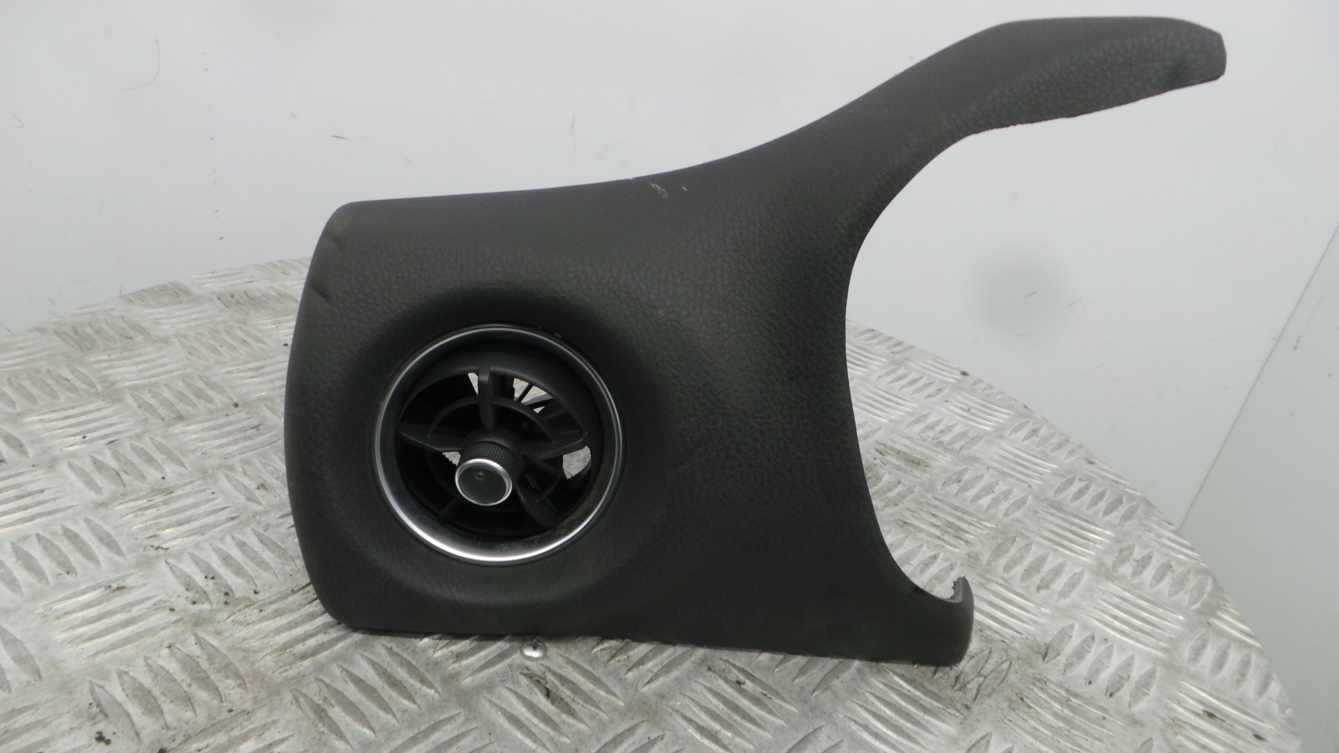Friso Tablier 55404-0D070 - TOYOTA YARIS (_P15_)-36714505
