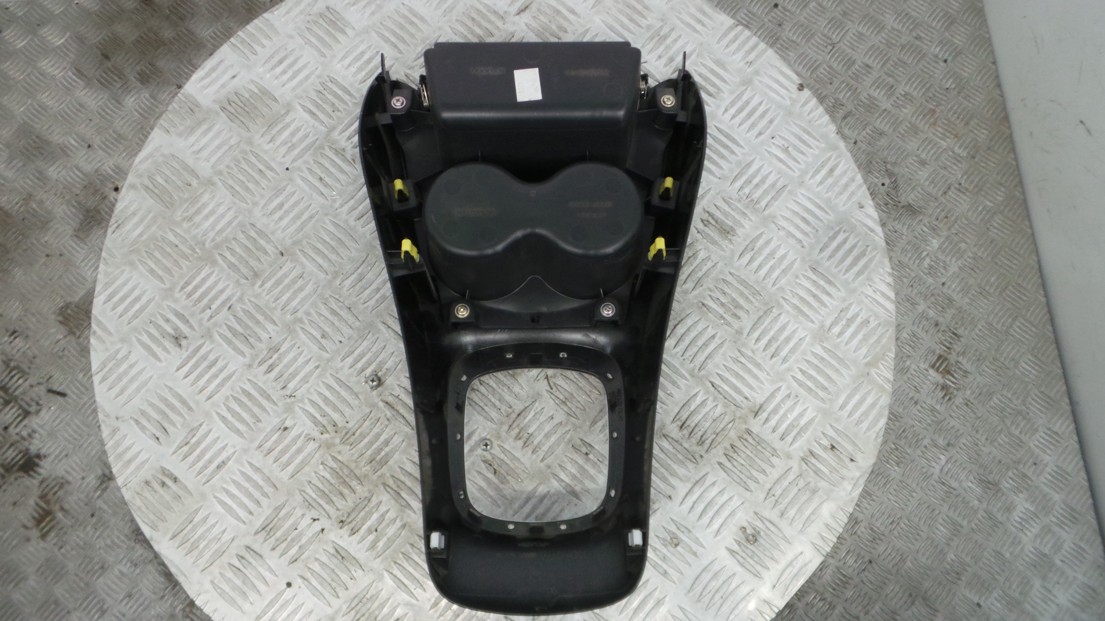 Consola central Tablier 58821-0D080 - TOYOTA YARIS (_P15_)-36714511