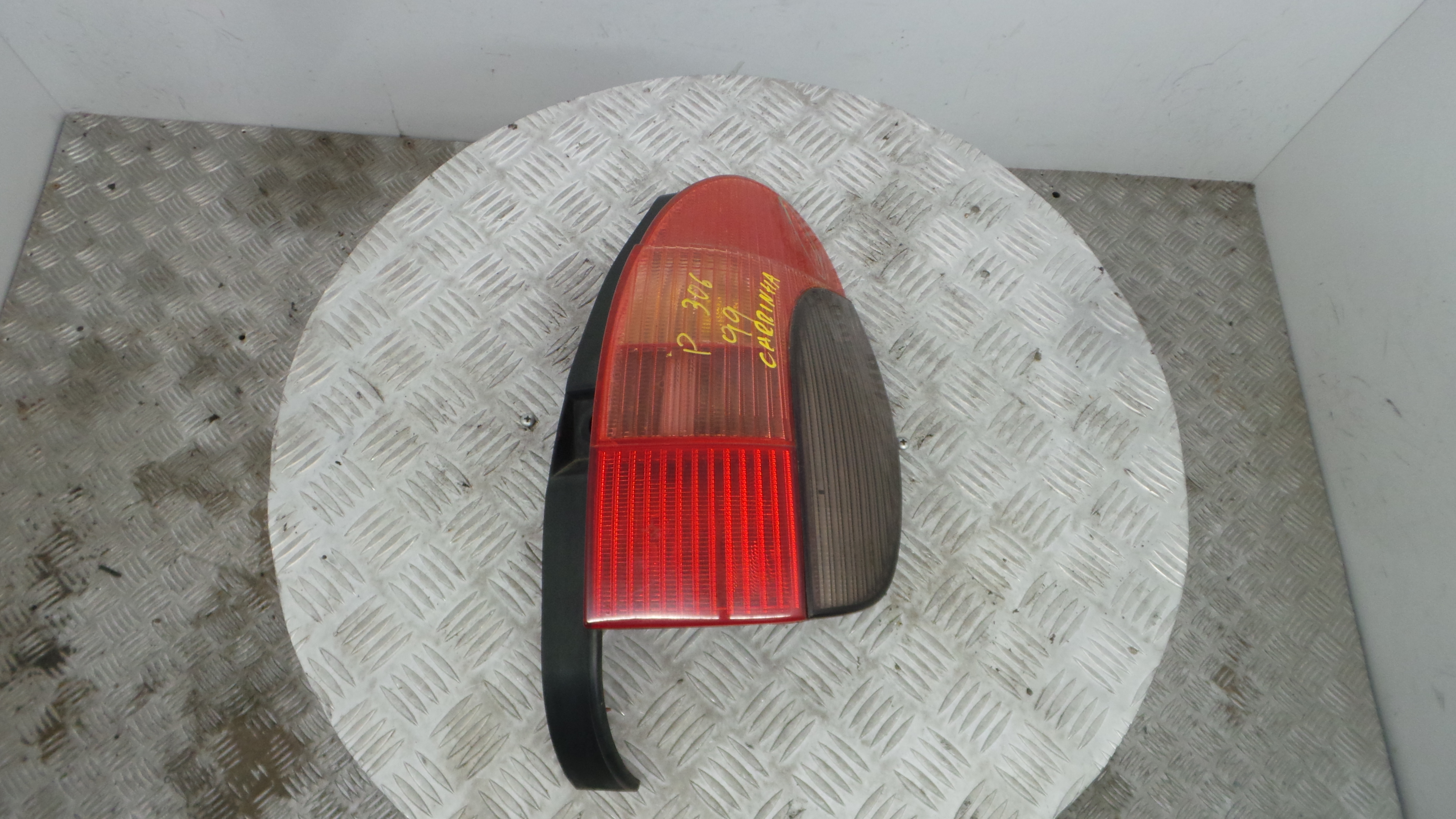 Farolim Stop Dto 6351J3 - PEUGEOT 306 Break (7E, N3, N5)-36714564 Farolim Stop Dto 6351J3 - PEUGEOT 306 Break (7E, N3, N5)-36714564