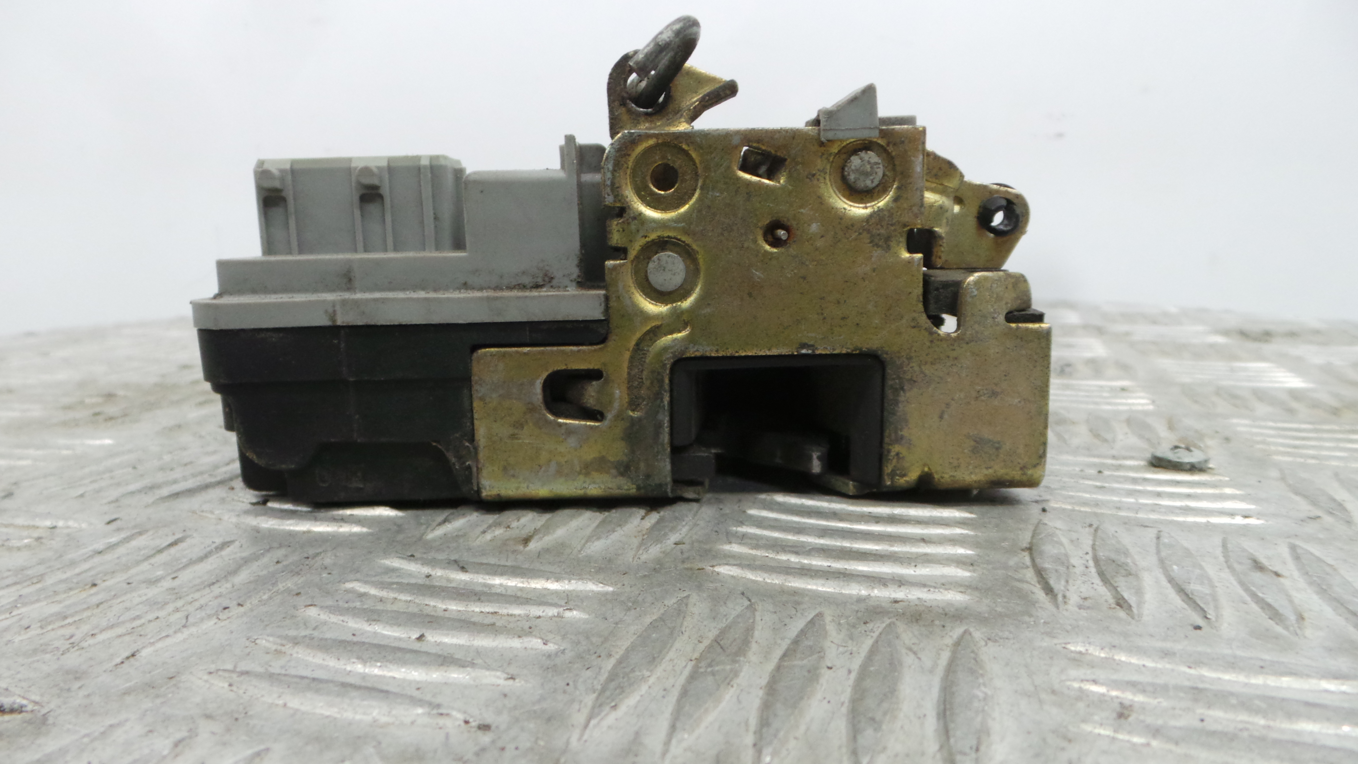 Fecho da Porta Frente Esq 9135H3 - PEUGEOT 306 Break (7E, N3, N5)-36714578