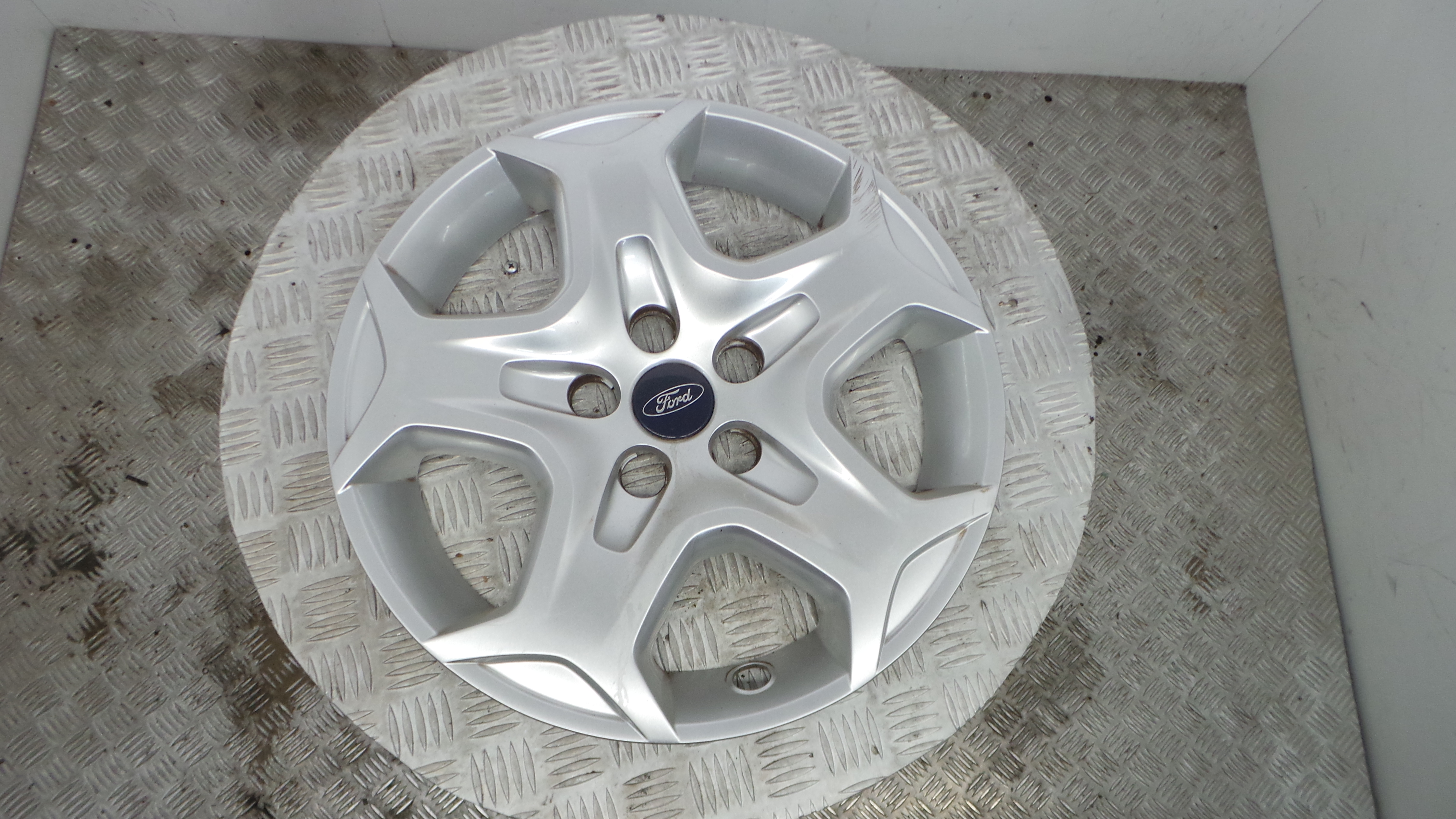 Tampões das rodas AM51-1000-DA - FORD FOCUS III-36718044