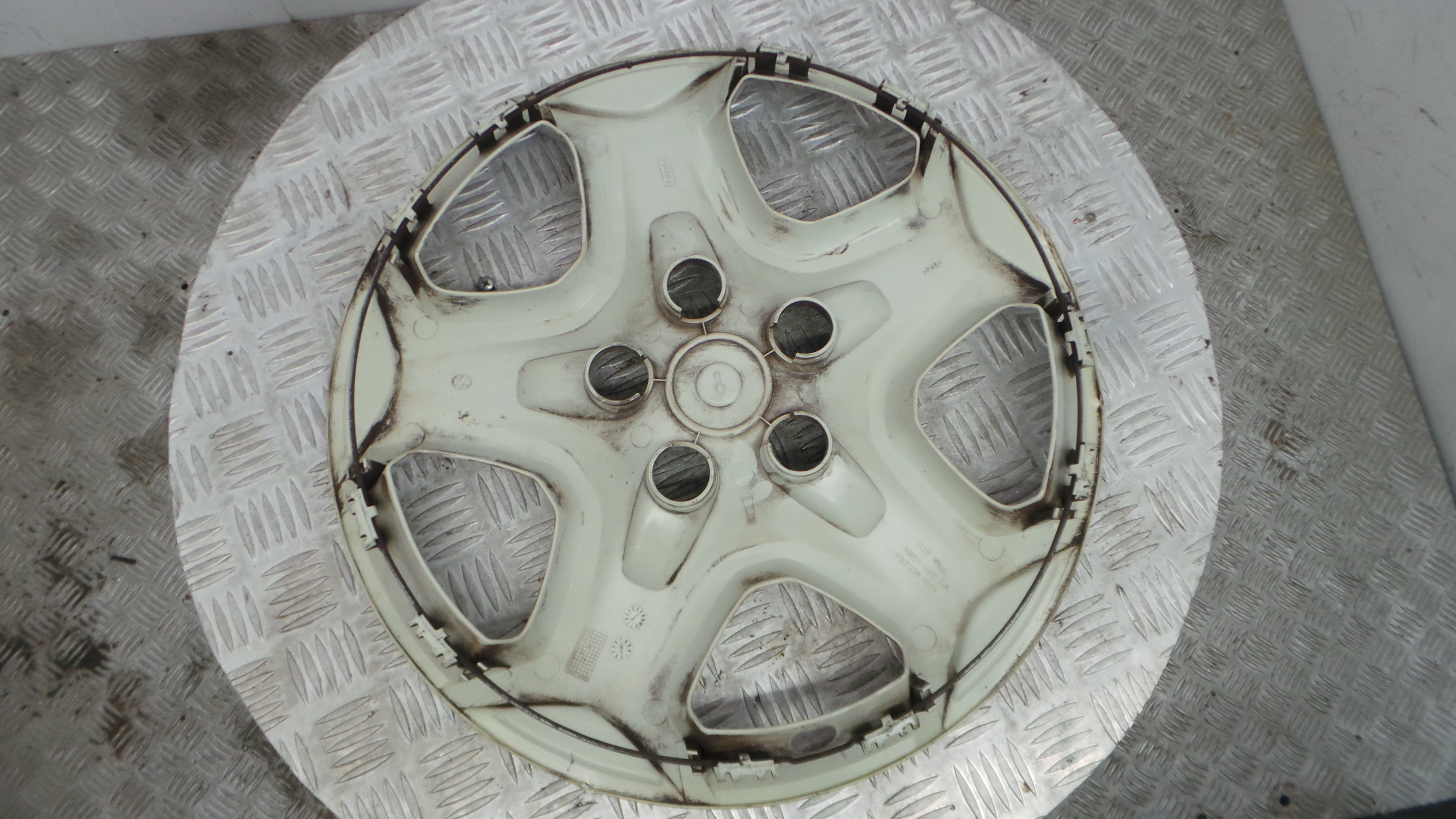 Tampões das rodas AM51-1000-DA - FORD FOCUS III-36718155