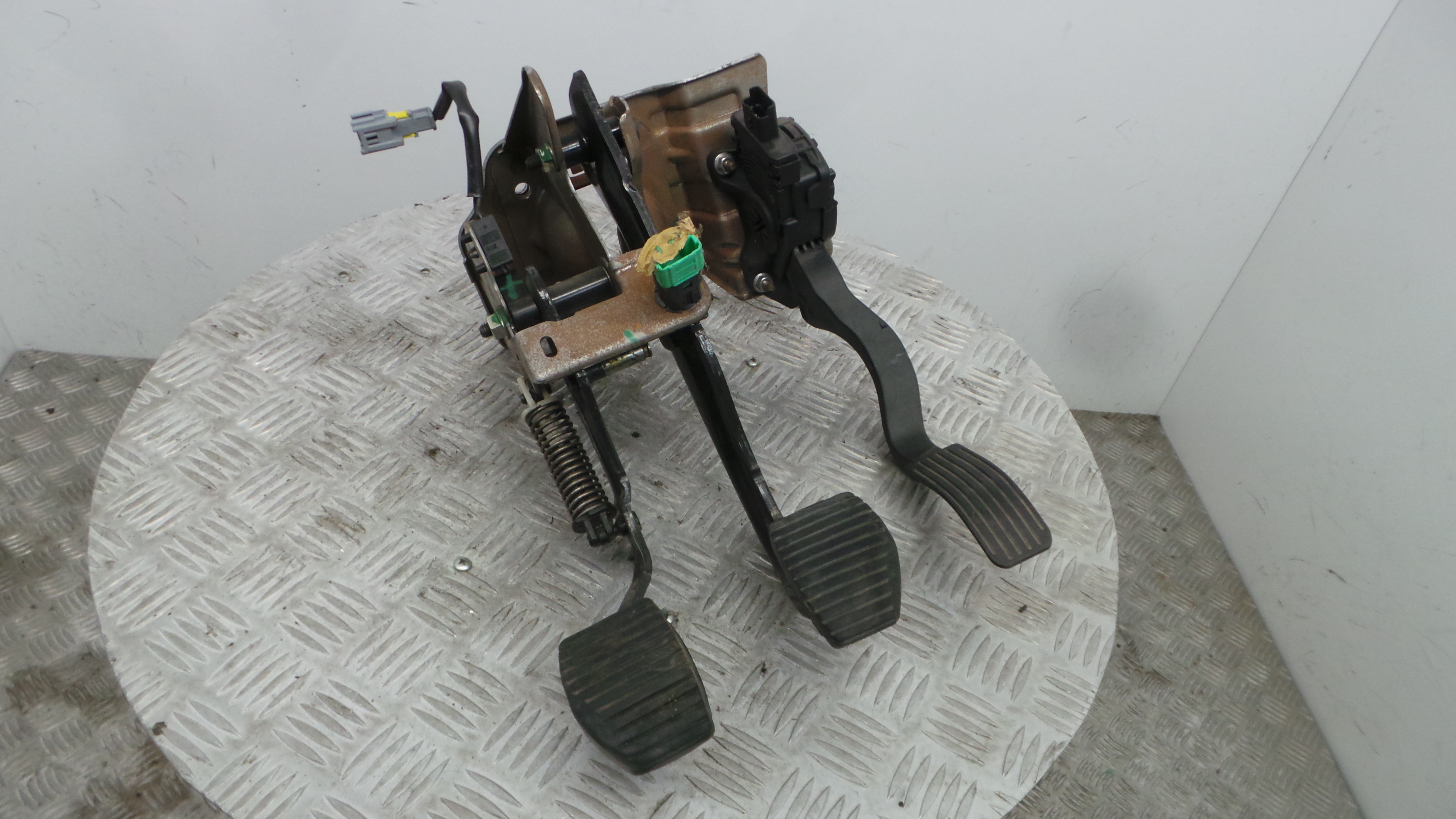 Pedal do Travão 9682805780 - PEUGEOT 207 (WA_, WC_), 207/207+ (WA_, WC_)-36733905 Pedal do Travão 9682805780 - PEUGEOT 207 (WA_, WC_), 207/207+ (WA_, WC_)-36733905