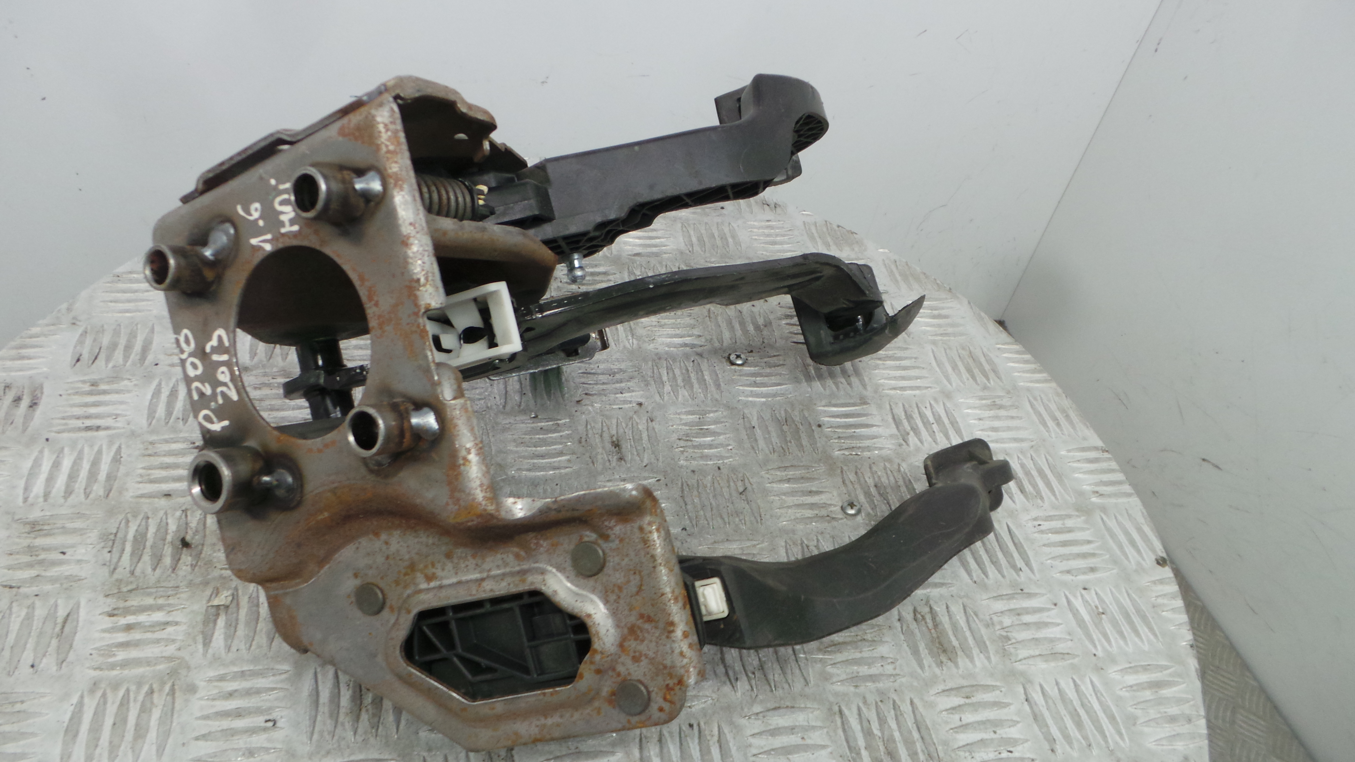 Pedal do Travão 9675328380 - PEUGEOT 208 I (CA_, CC_)-36734409