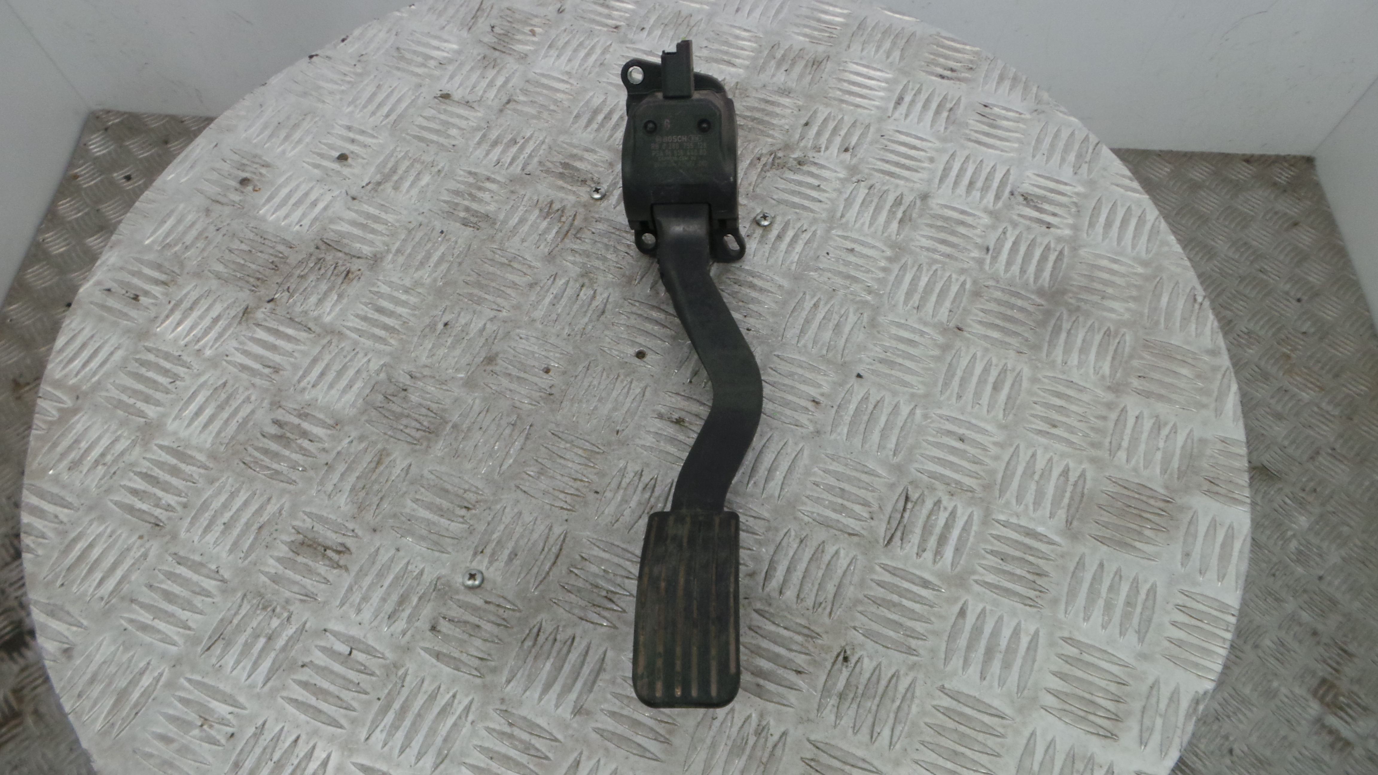 Pedal do Acelerador 9681844080 - PEUGEOT 207 (WA_, WC_), 207/207+ (WA_, WC_)-36741986 Pedal do Acelerador 9681844080 - PEUGEOT 207 (WA_, WC_), 207/207+ (WA_, WC_)-36741986