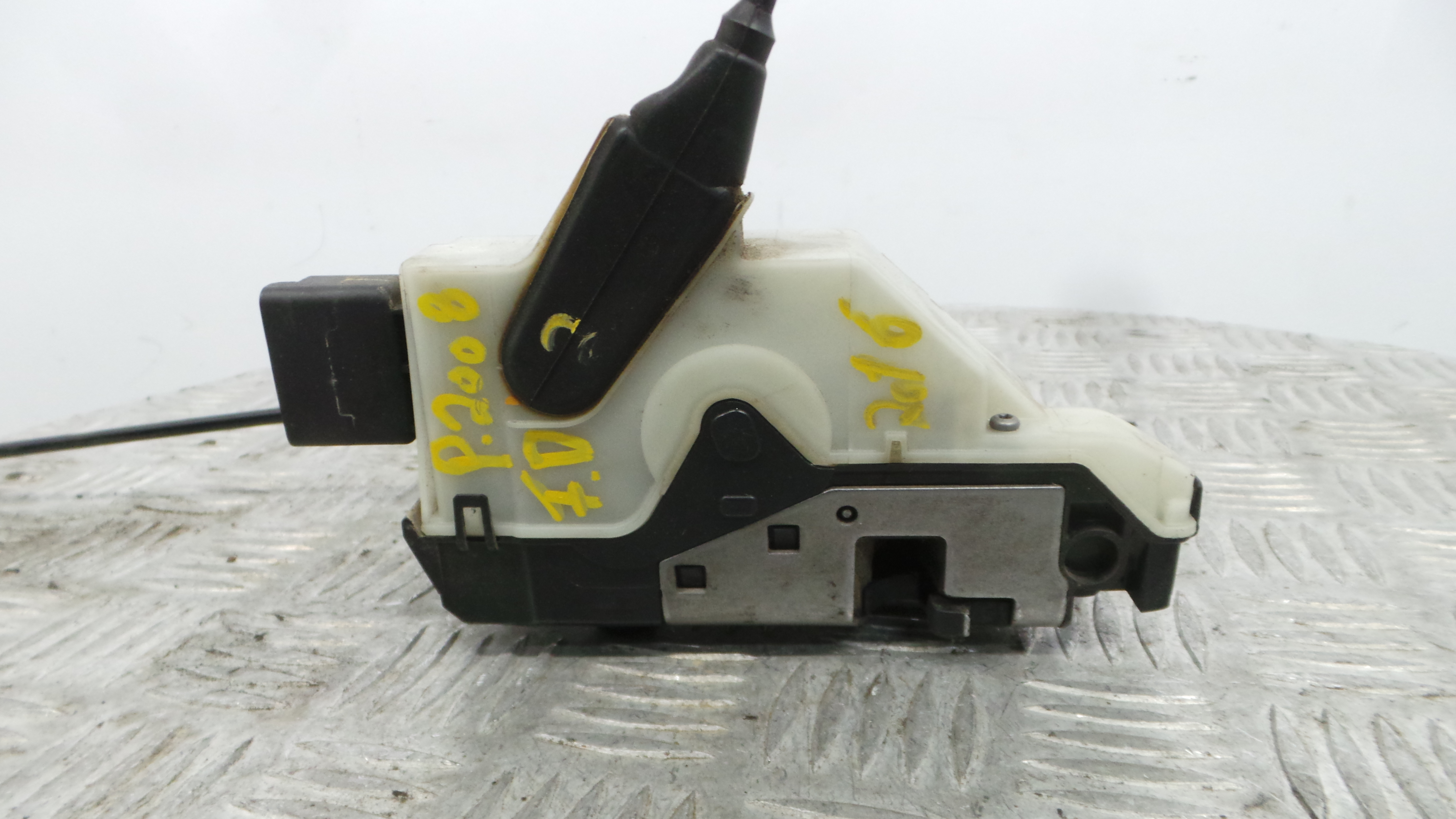 Fecho da Porta Frente Dto 9812500780 - PEUGEOT 2008 I (CU_)-36749766 Fecho da Porta Frente Dto 9812500780 - PEUGEOT 2008 I (CU_)-36749766